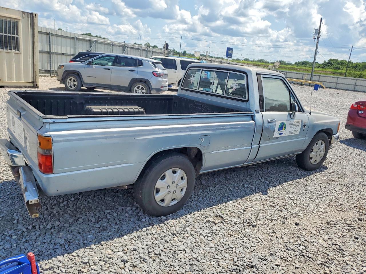 1988 Toyota Pickup 1/2 Ton Rn55 Dlx Blue vin: JT4RN55P2J0270845
