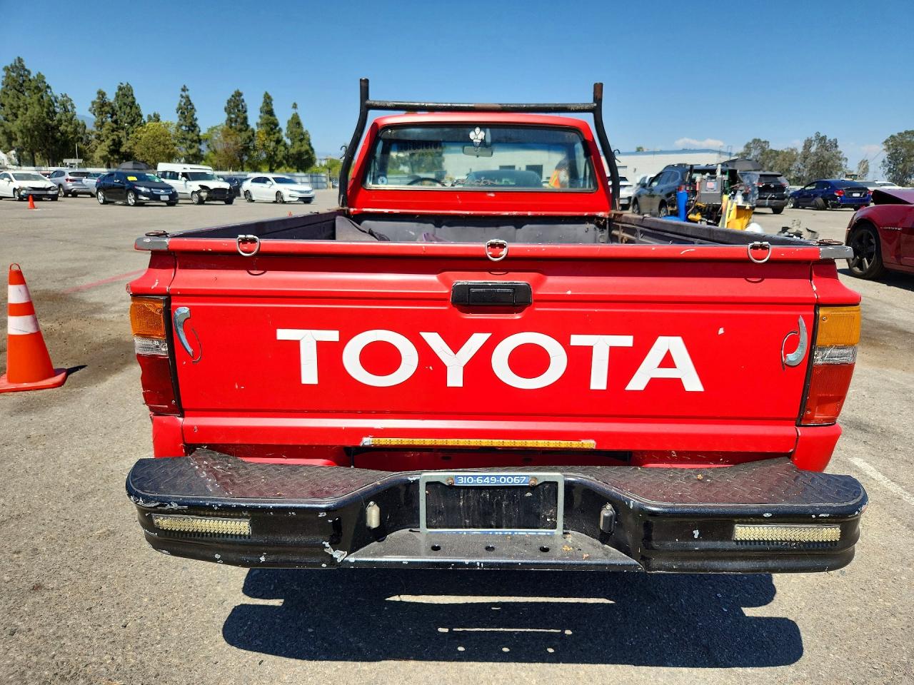 1987 Toyota Pickup 1/2 Ton Rn55 Red vin: JT4RN55R4H0234442