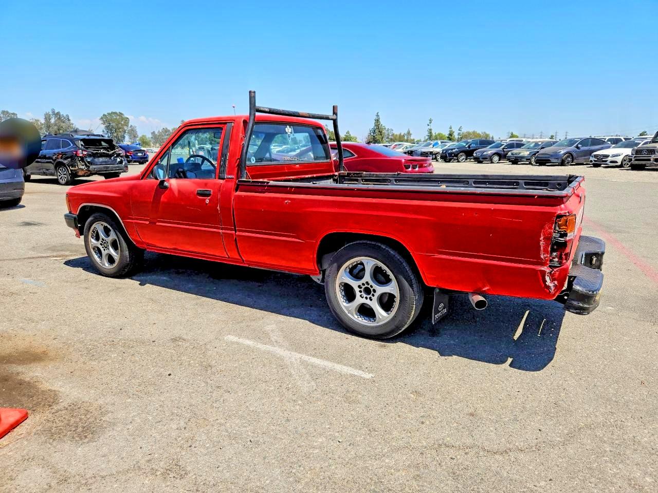1987 Toyota Pickup 1/2 Ton Rn55 Red vin: JT4RN55R4H0234442