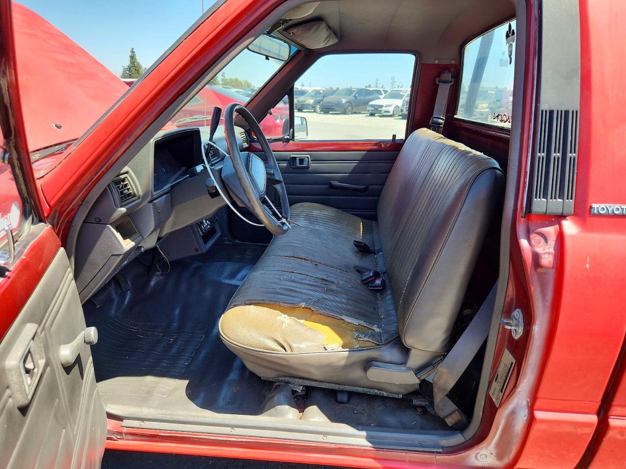 1987 Toyota Pickup 1/2 Ton Rn55 Red vin: JT4RN55R4H0234442