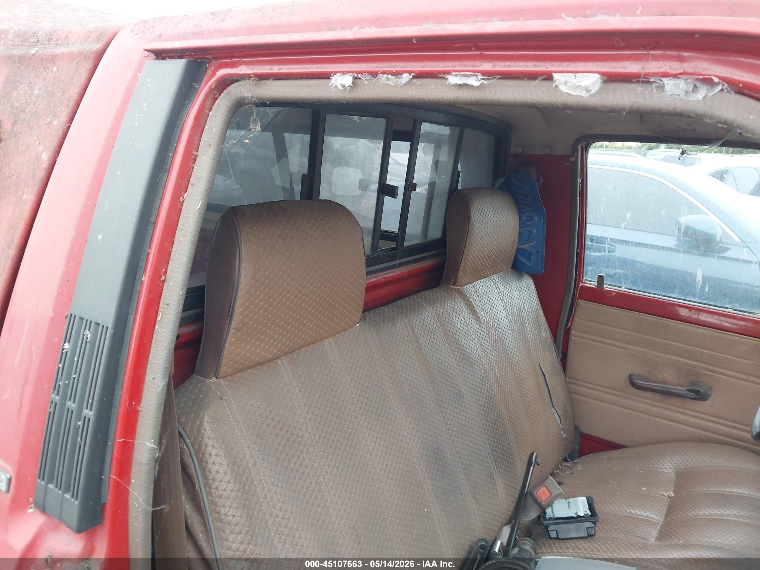 1986 Toyota Pickup 1/2 Ton Rn55 Red vin: JT4RN55R5G0222959