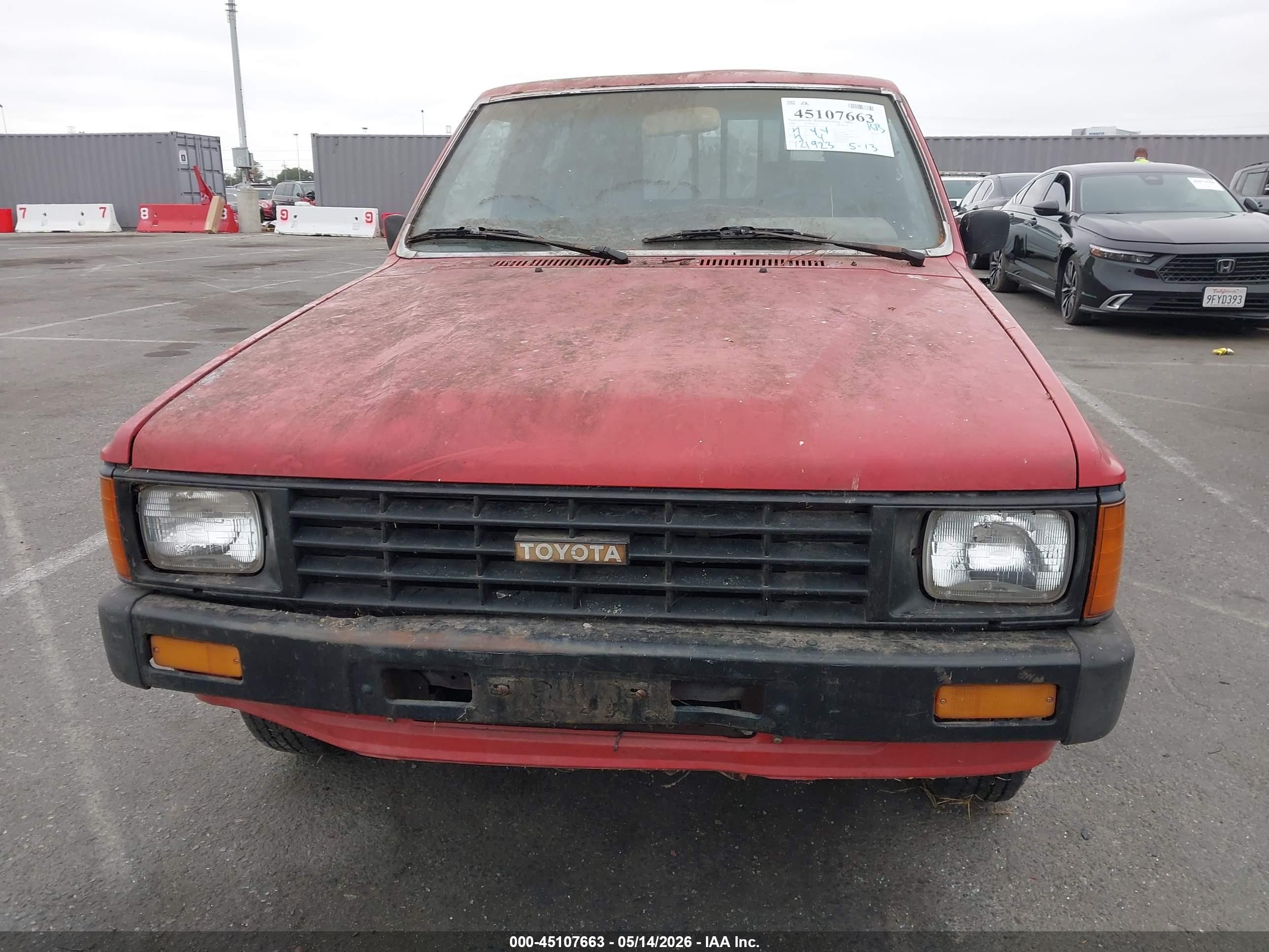 1986 Toyota Pickup 1/2 Ton Rn55 Red vin: JT4RN55R5G0222959