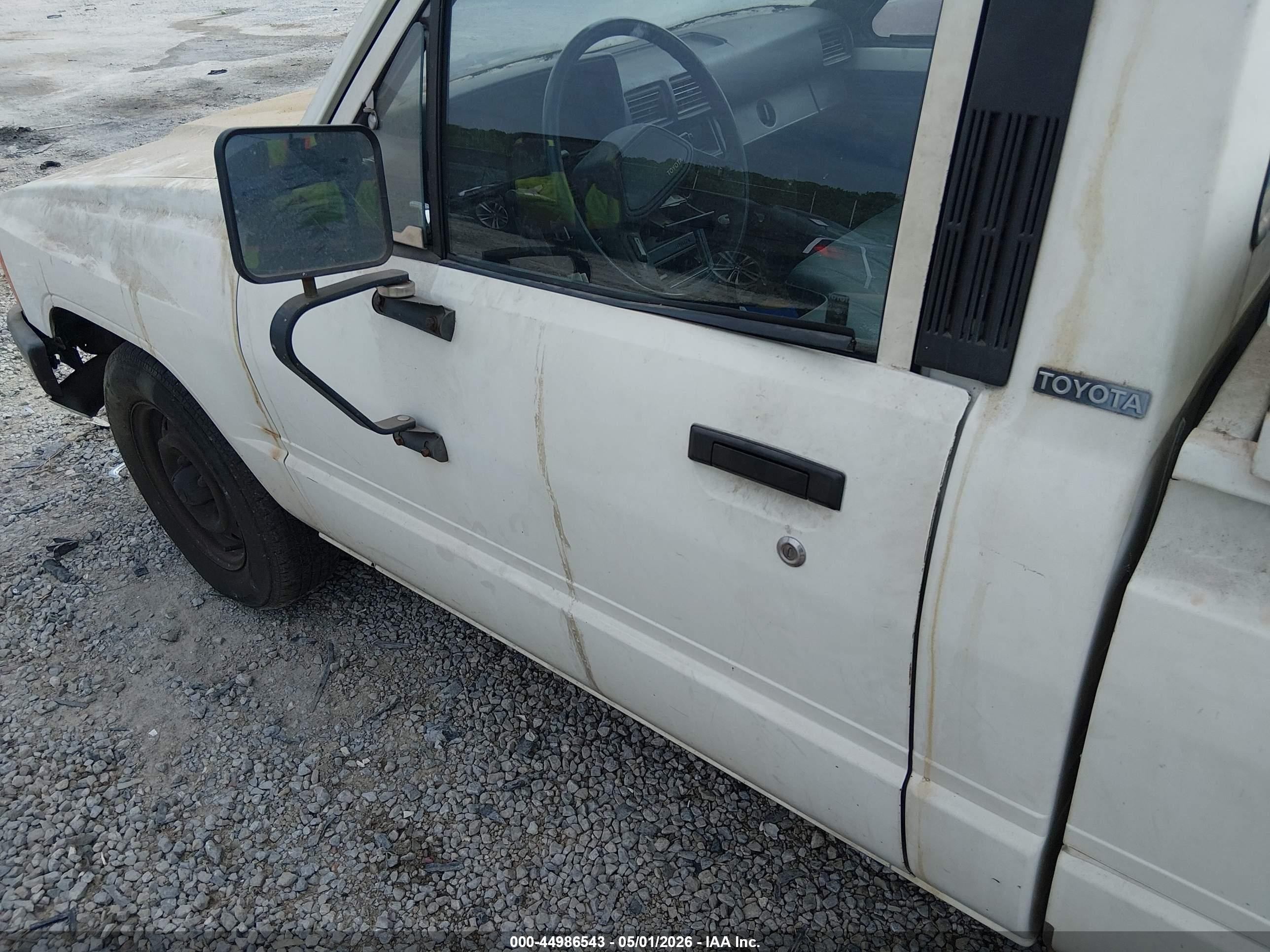 1987 Toyota Pickup 1/2 Ton Rn55 White vin: JT4RN55R5H7019949