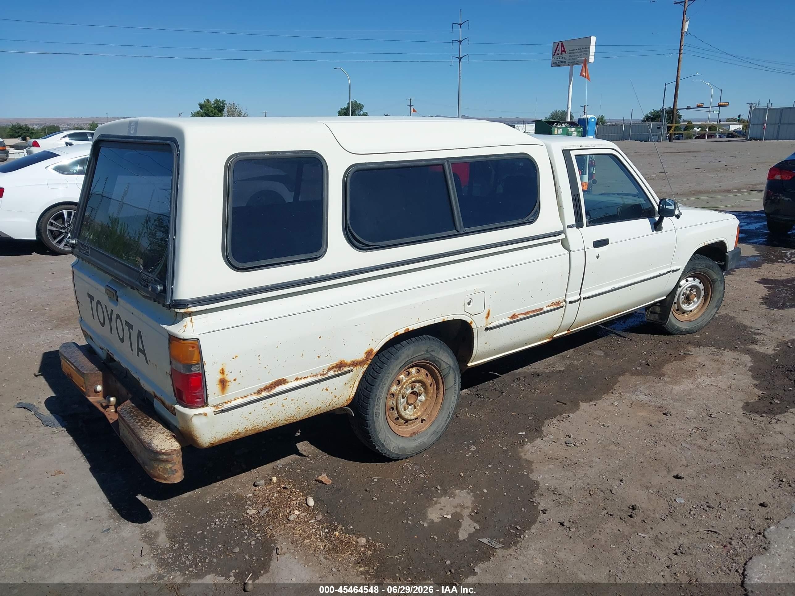 1986 Toyota Pickup 1/2 Ton Rn55 White vin: JT4RN55R6G0179507