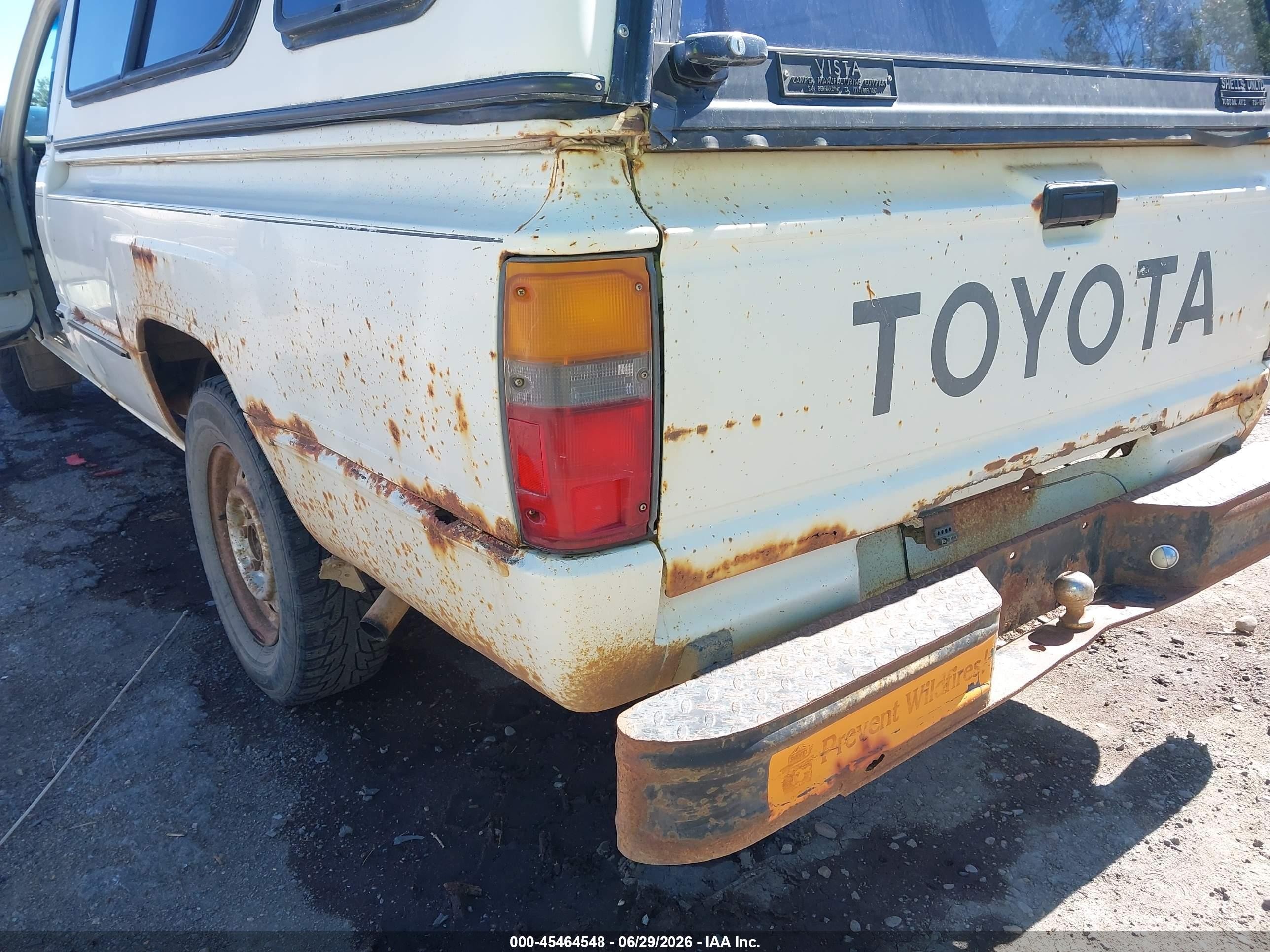 1986 Toyota Pickup 1/2 Ton Rn55 White vin: JT4RN55R6G0179507