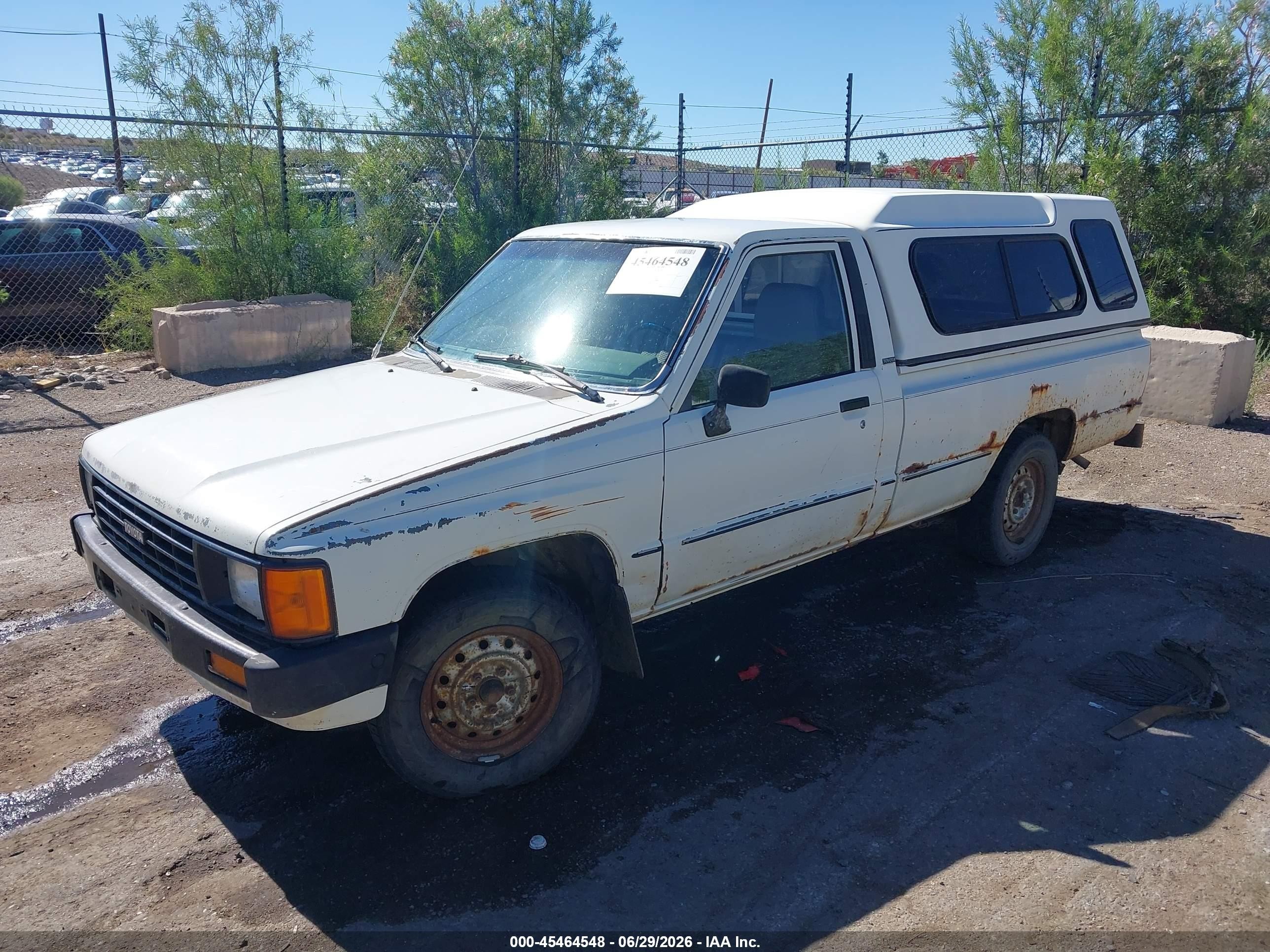 1986 Toyota Pickup 1/2 Ton Rn55 White vin: JT4RN55R6G0179507