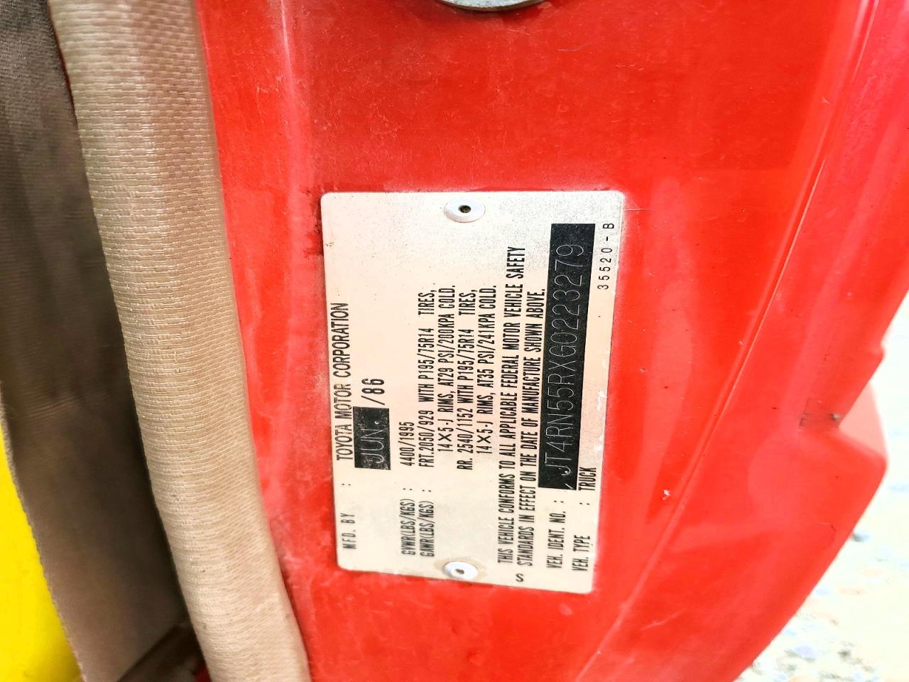 1986 Toyota Pickup 1/2 Ton Rn55 Red vin: JT4RN55RXG0223279