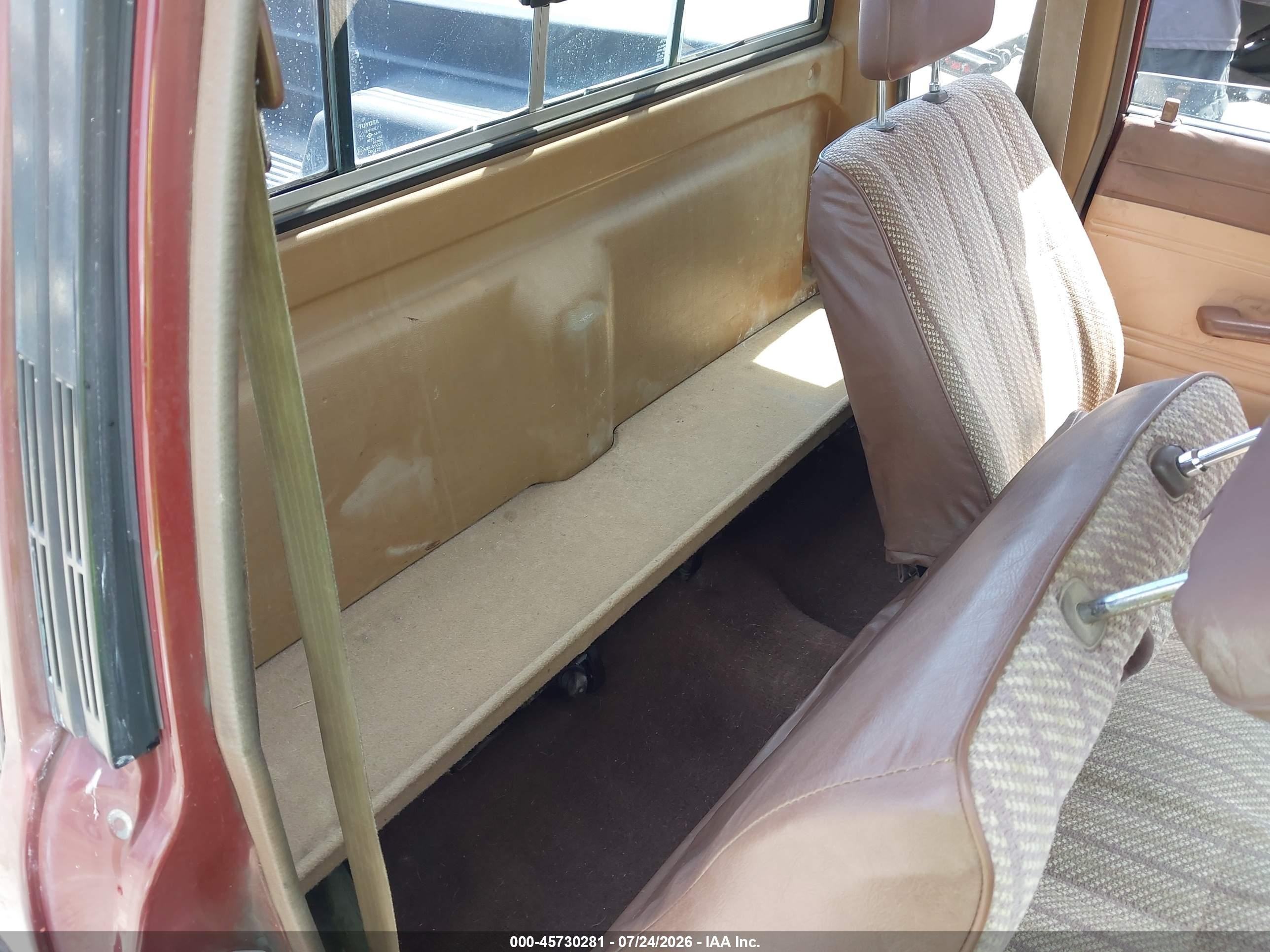 1985 Toyota Pickup Xtracab Rn56 Dlx Burgundy vin: JT4RN56D1F5047744