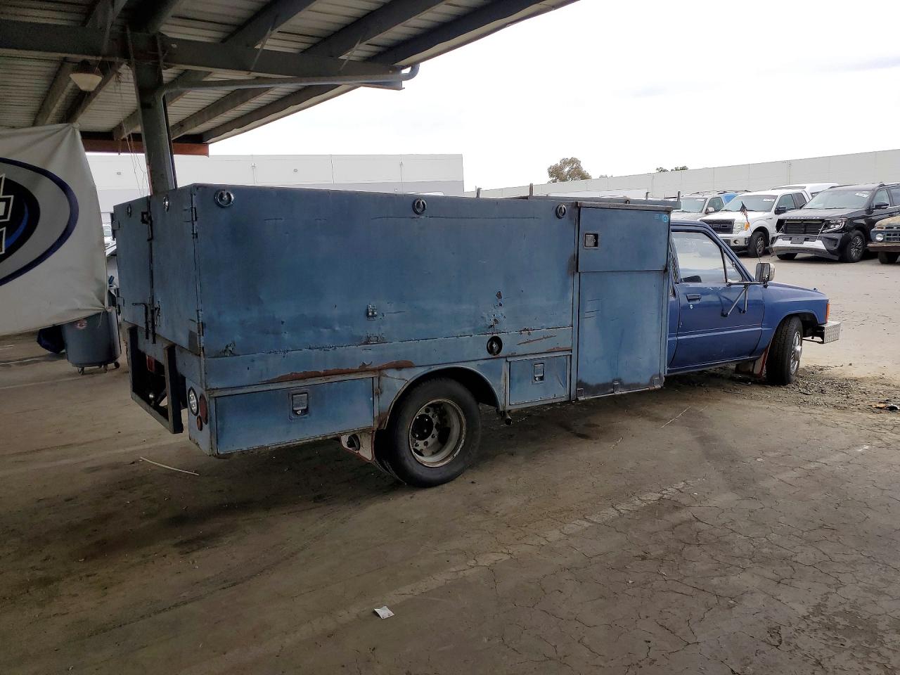 1984 Toyota Pickup Xtracab Rn56 Dlx Blue vin: JT4RN56D5E5009660