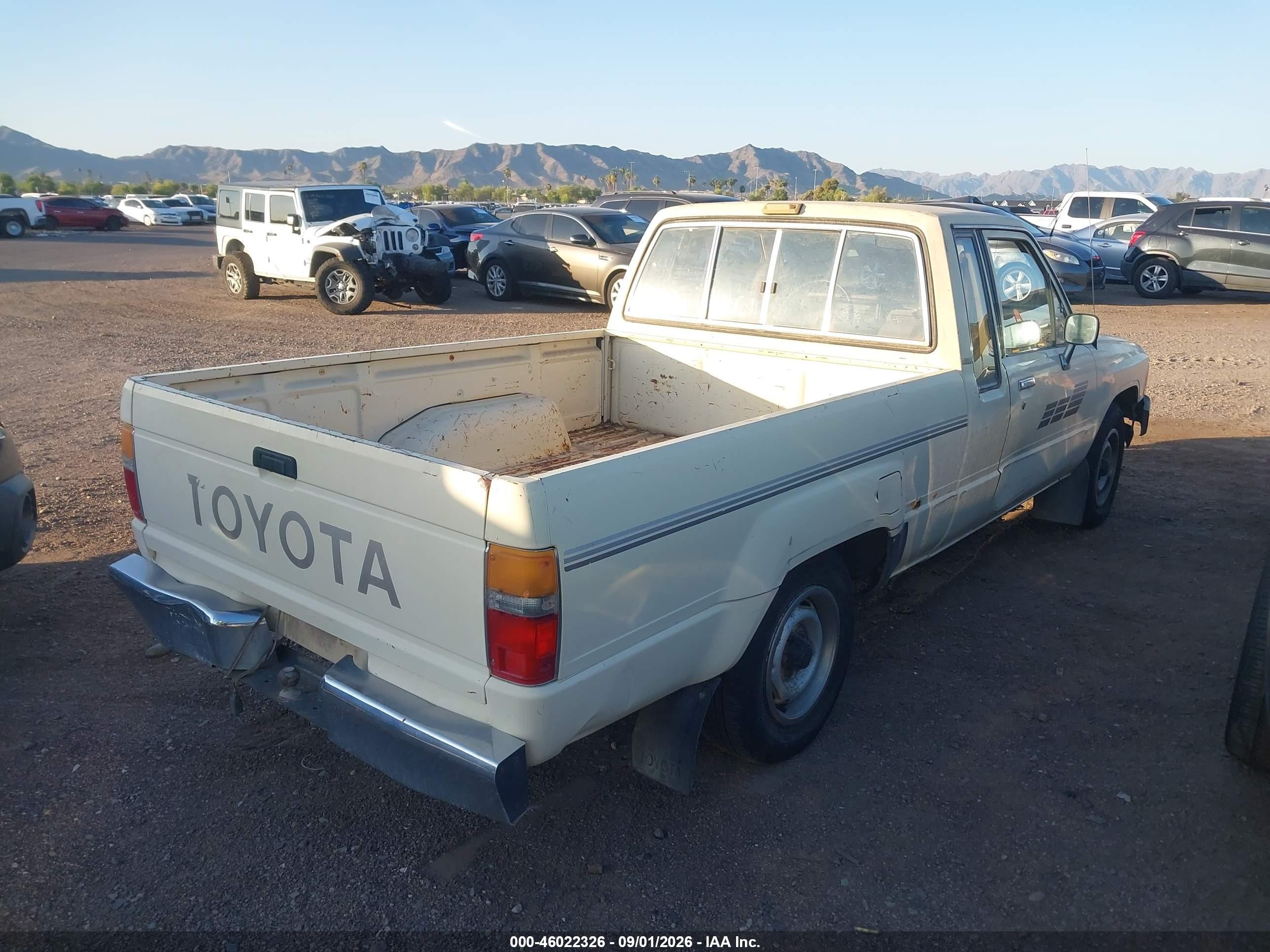 1985 Toyota Pickup Xtracab Rn56 Dlx Желто-коричневый vin: JT4RN56D5F0150212