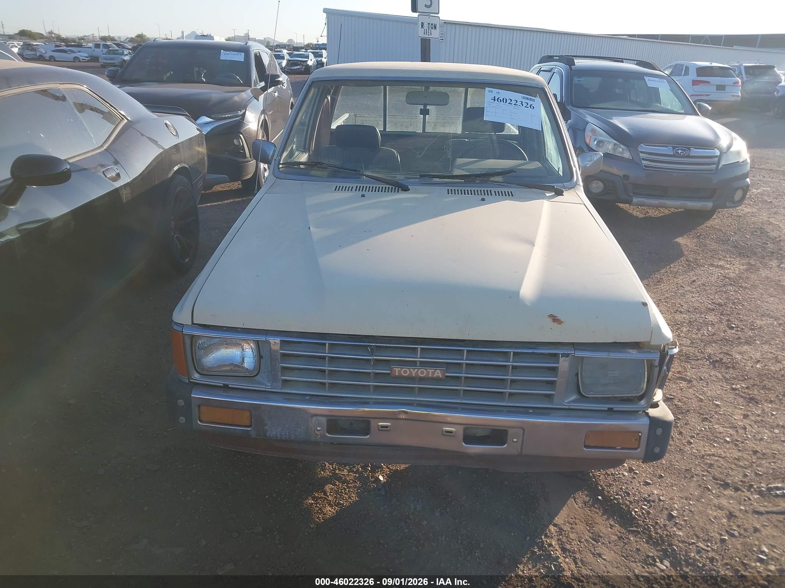 1985 Toyota Pickup Xtracab Rn56 Dlx Желто-коричневый vin: JT4RN56D5F0150212
