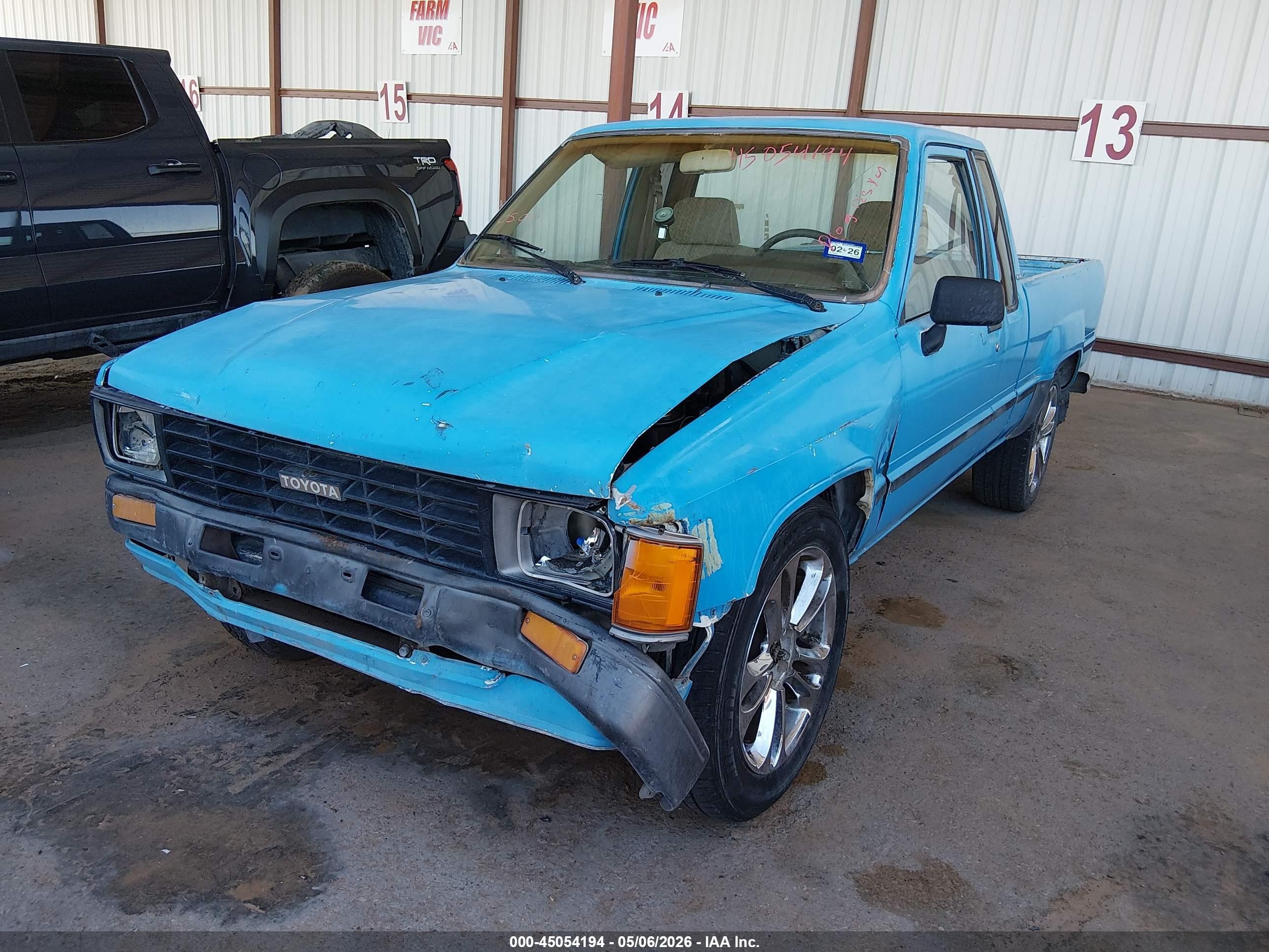 1985 Toyota Pickup Xtracab Rn56 Dlx Blue vin: JT4RN56DXF0113558