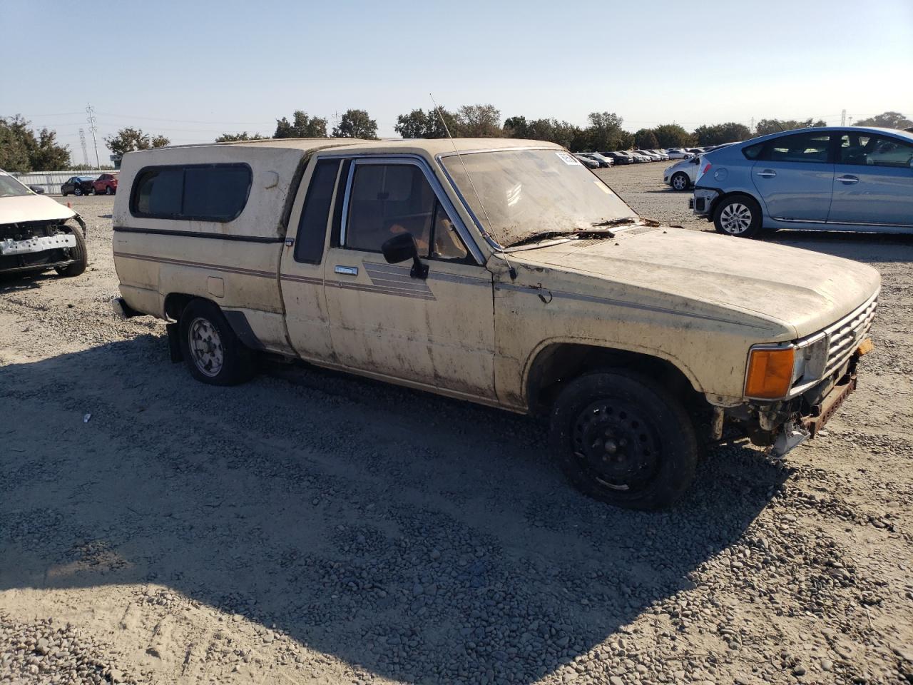 1986 Toyota Pickup Xtracab Rn56 Sr5 Желтый vin: JT4RN56S0G0195025