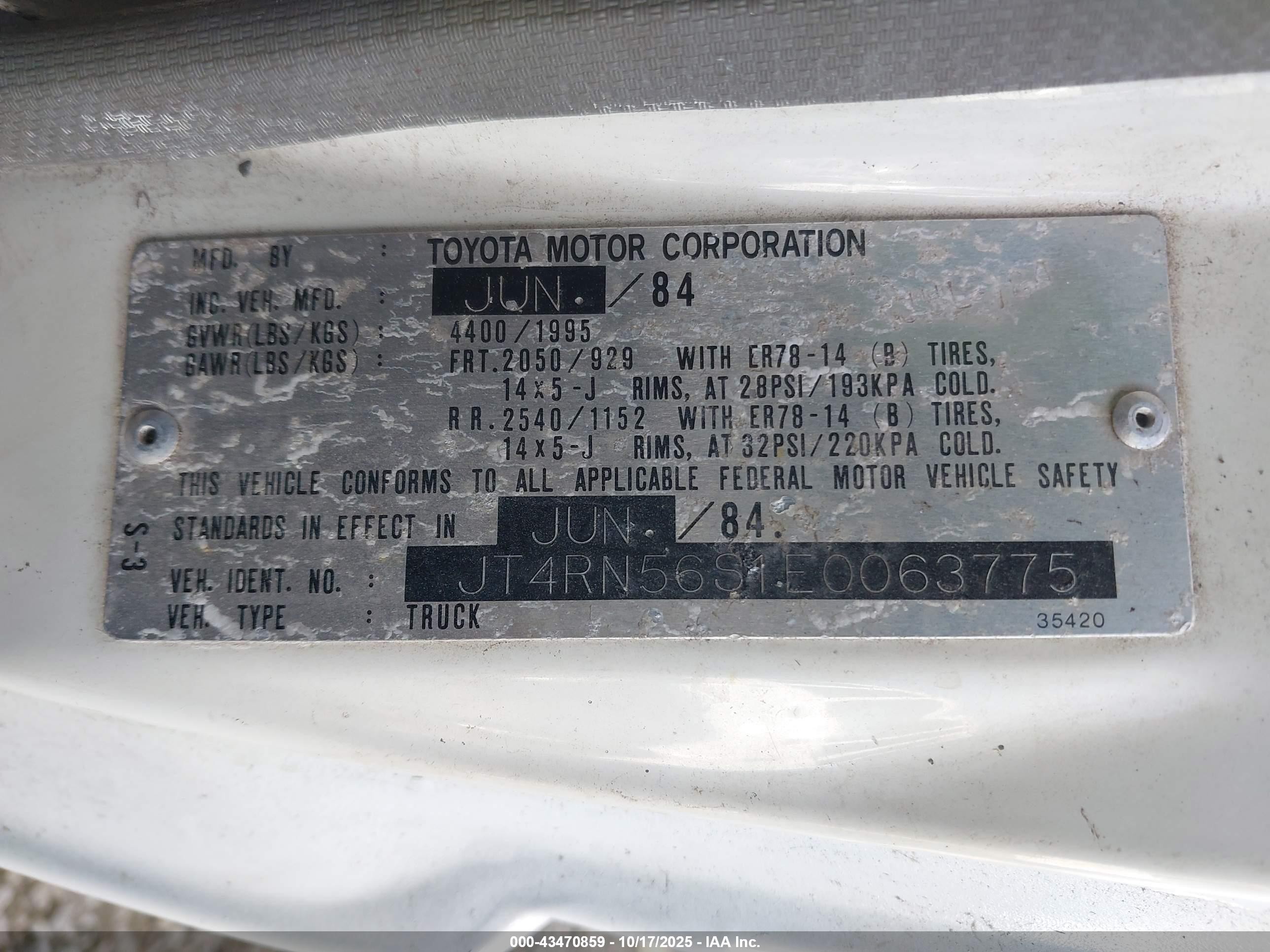 1984 Toyota Pickup Xtracab Rn56 Sr5 White vin: JT4RN56S1E0063775