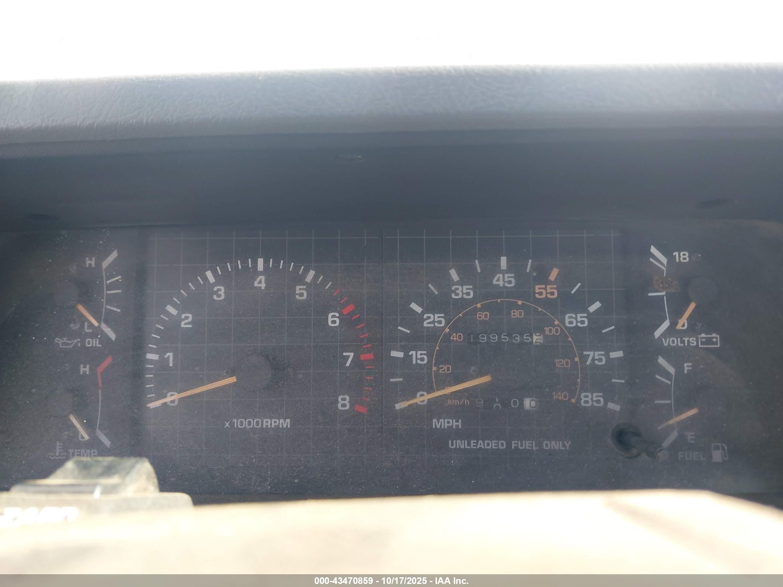 1984 Toyota Pickup Xtracab Rn56 Sr5 White vin: JT4RN56S1E0063775