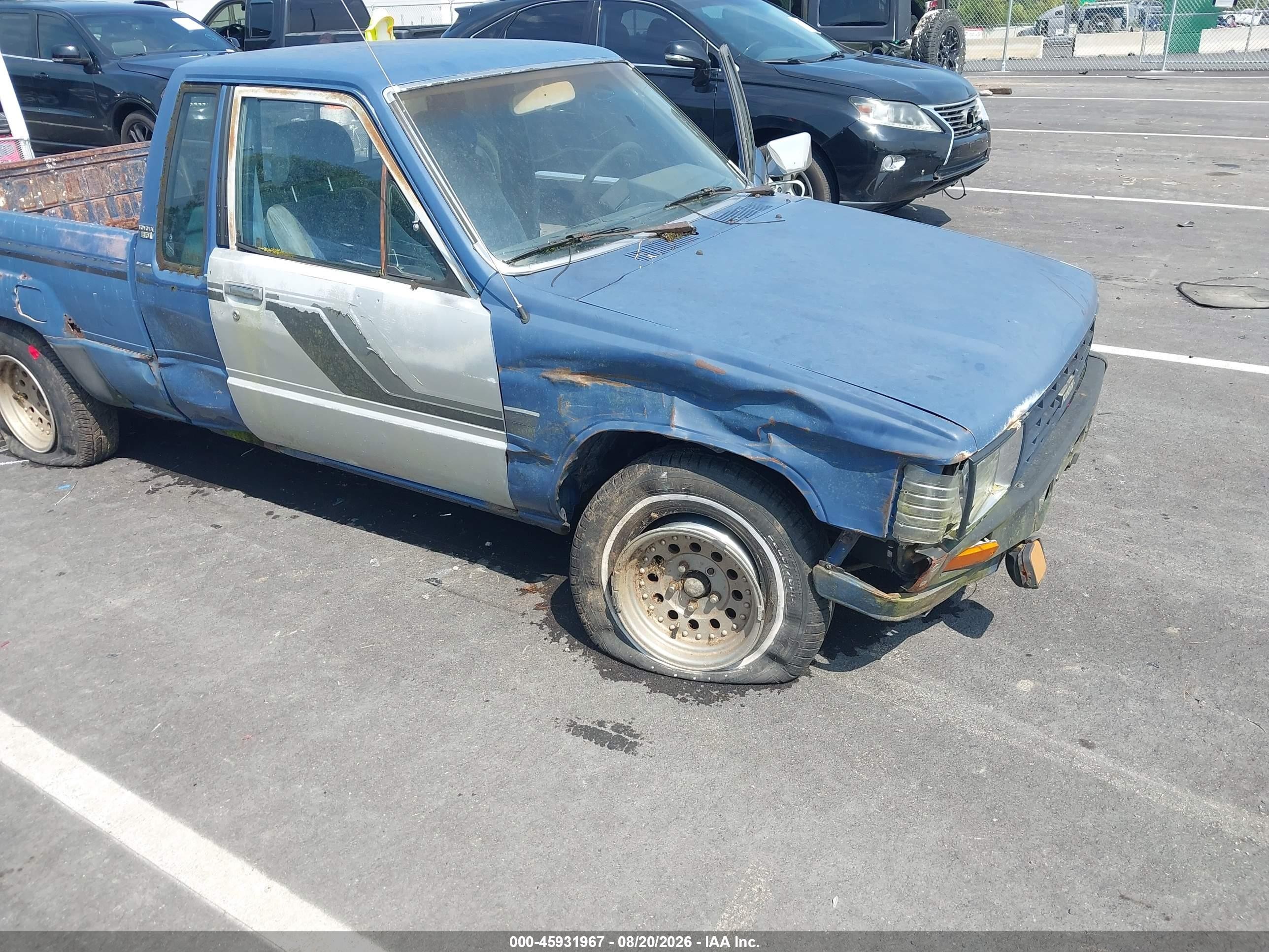 1985 Toyota Pickup Xtracab Rn56 Sr5 Blue vin: JT4RN56S2F0135357