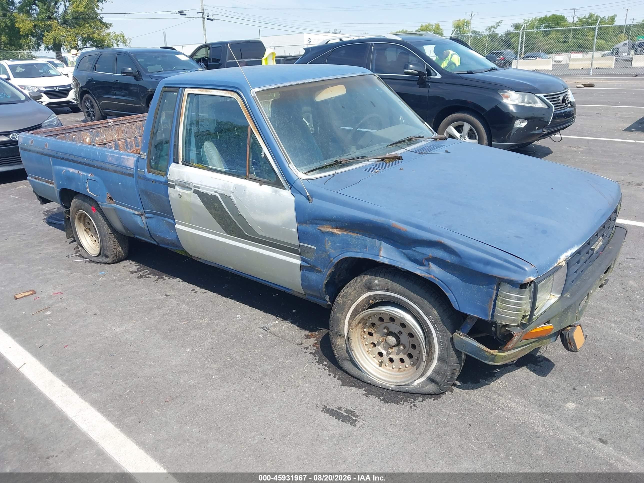 1985 Toyota Pickup Xtracab Rn56 Sr5 Синий vin: JT4RN56S2F0135357