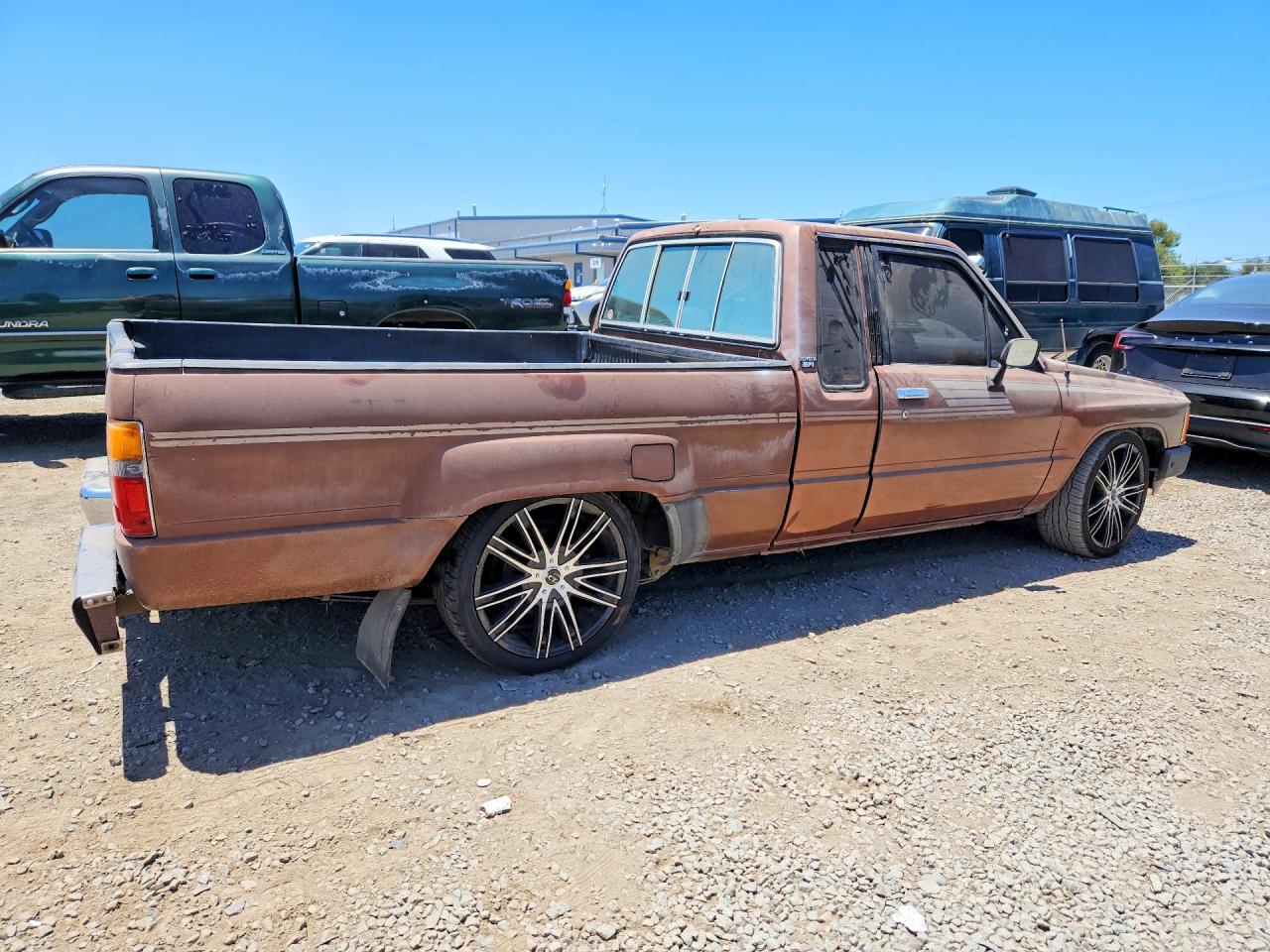 1986 Toyota Pickup Xtracab Rn56 Sr5 Brown vin: JT4RN56S3G7004690