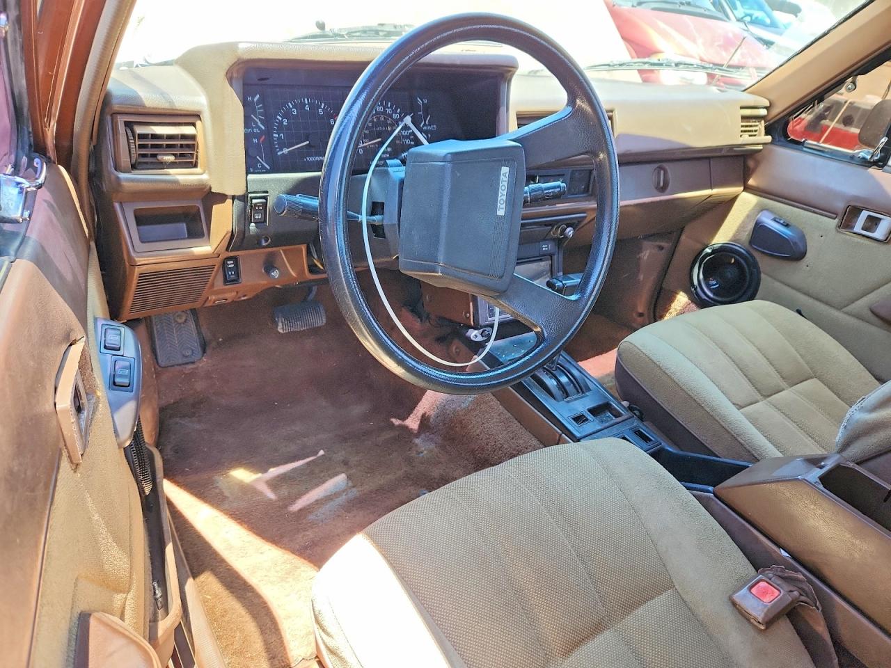 1986 Toyota Pickup Xtracab Rn56 Sr5 Brown vin: JT4RN56S3G7004690