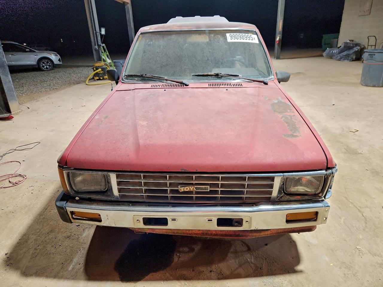 1984 Toyota Pickup Xtracab Rn56 Sr5 Red vin: JT4RN56S9E0067900