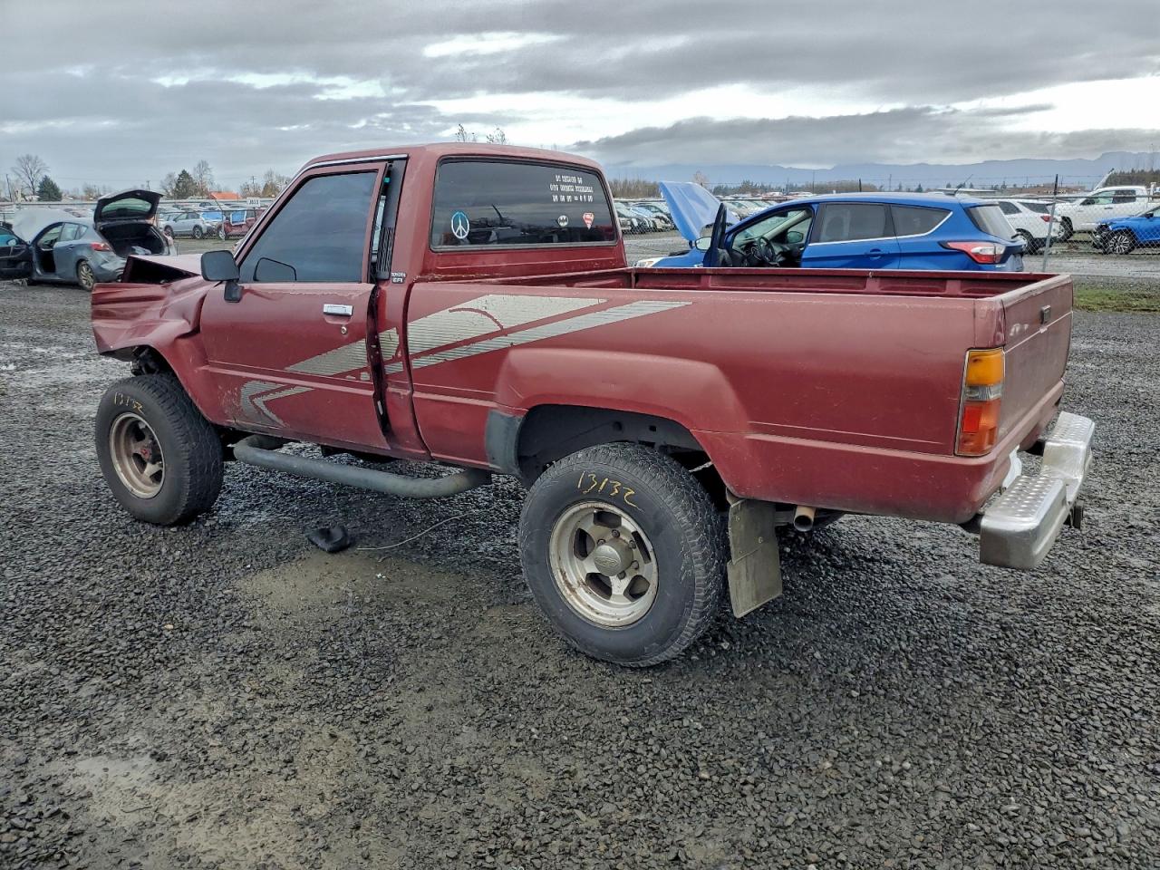 1988 Toyota Pickup Rn63 Std Maroon vin: JT4RN63A9J0219850