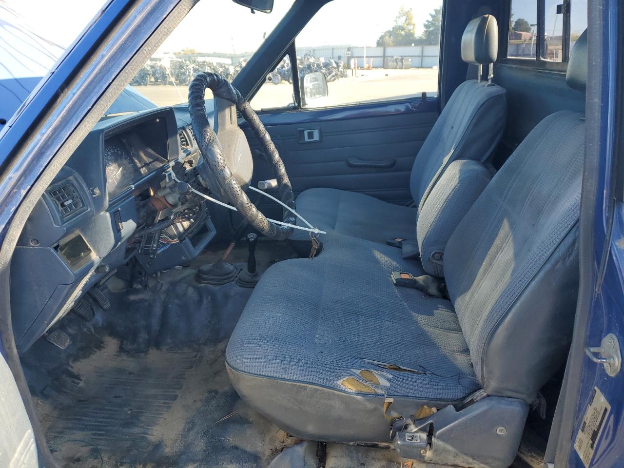 1987 Toyota Pickup Rn63 Std Blue vin: JT4RN63B5H0115844