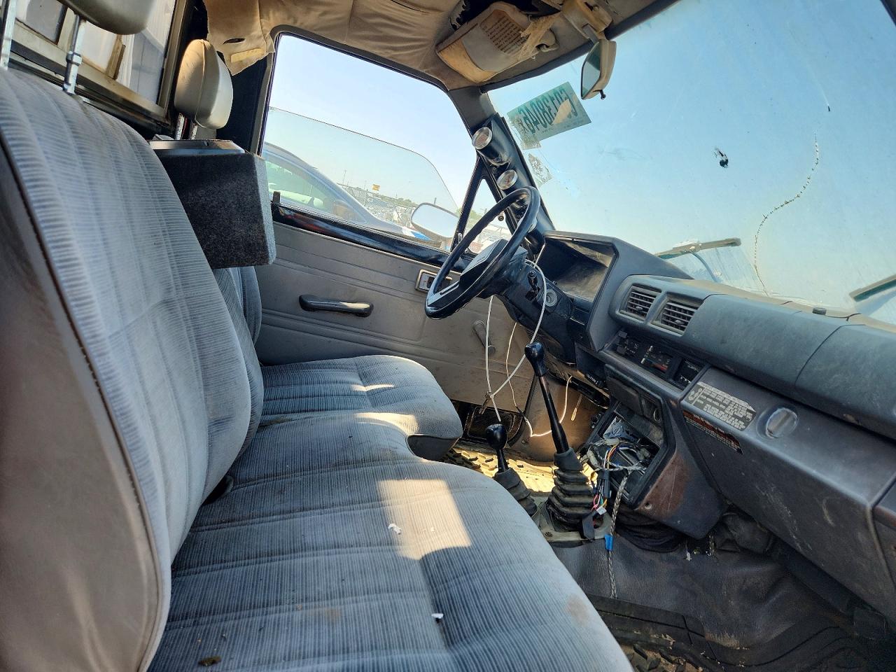 1986 Toyota Pickup Turbo Black vin: JT4RN63BXG0041531