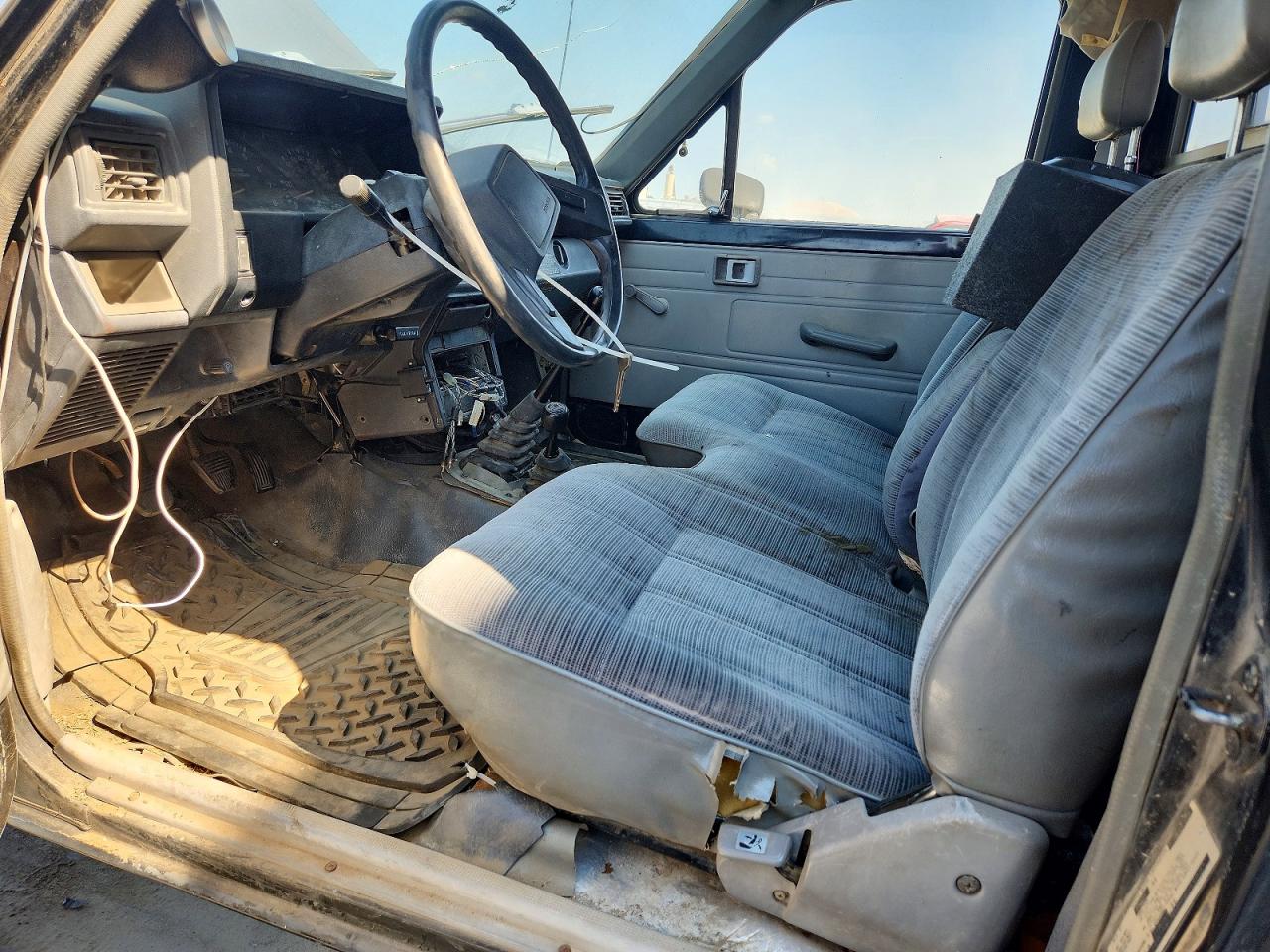 1986 Toyota Pickup Turbo Black vin: JT4RN63BXG0041531