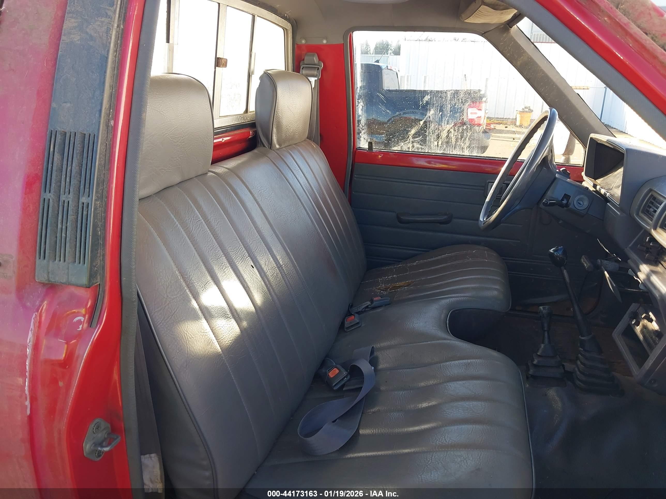 1987 Toyota Pickup Rn63 Std Red vin: JT4RN63R0H0131270