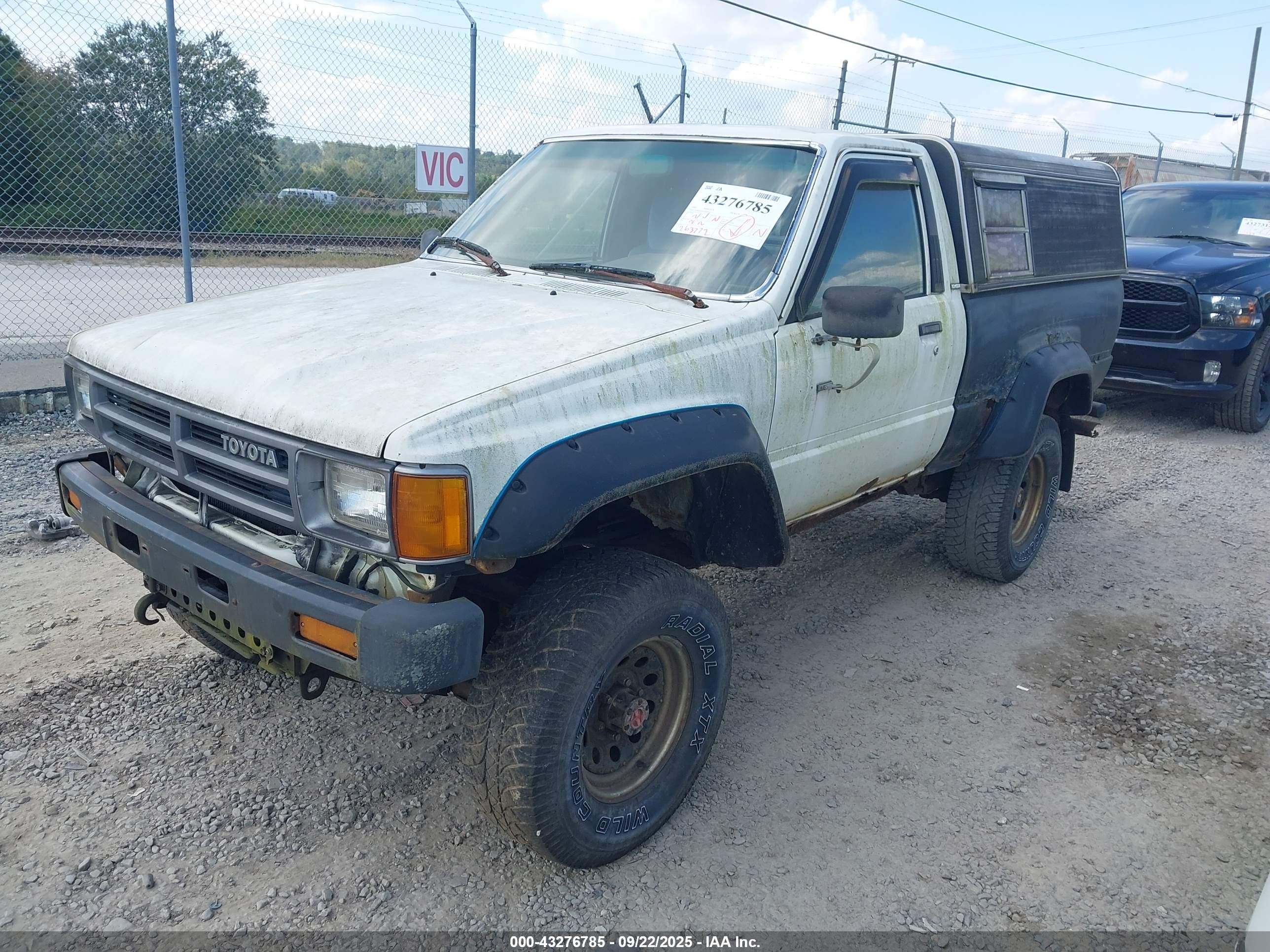 1987 Toyota Pickup Rn63 Std White vin: JT4RN63R5H0097617