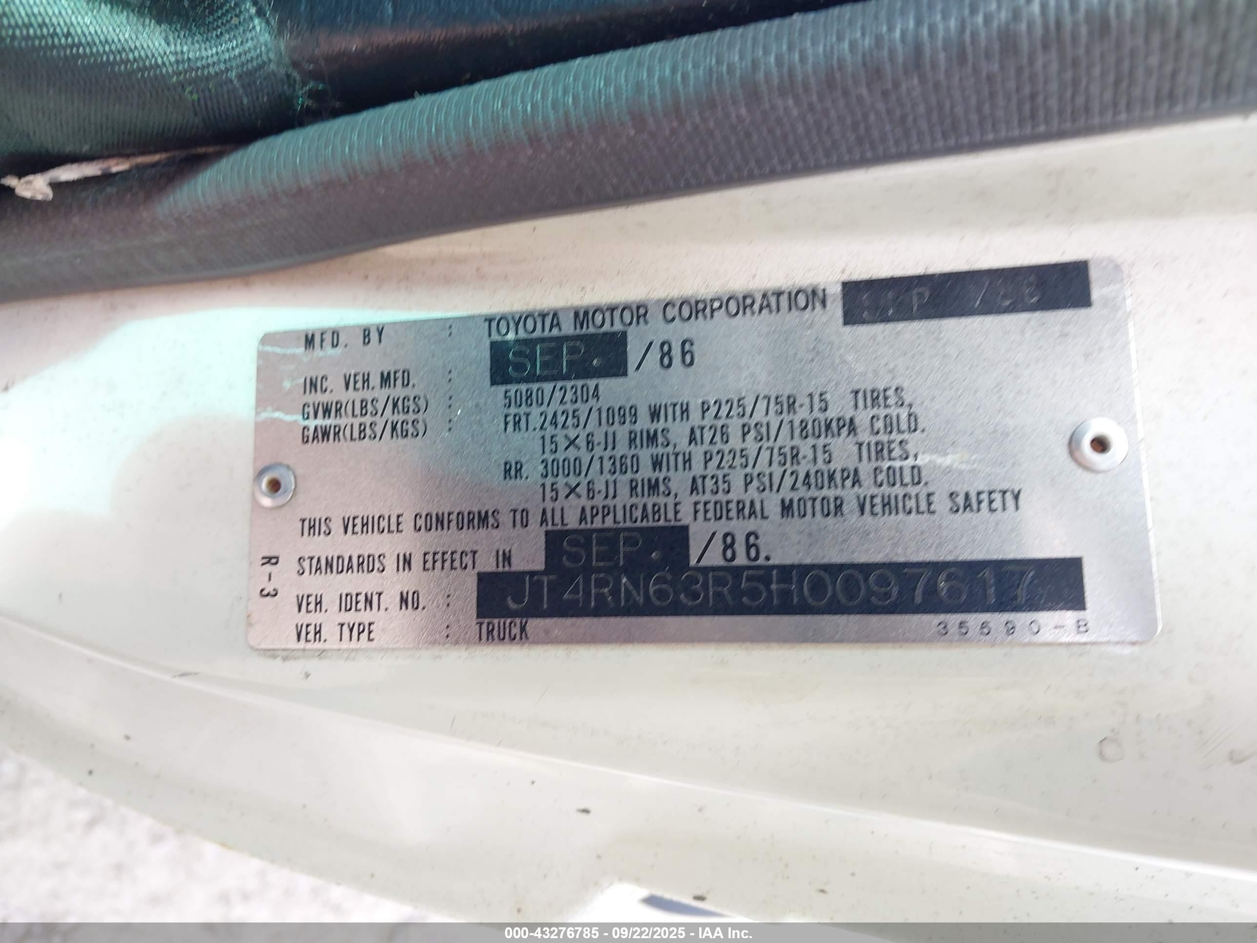 1987 Toyota Pickup Rn63 Std White vin: JT4RN63R5H0097617