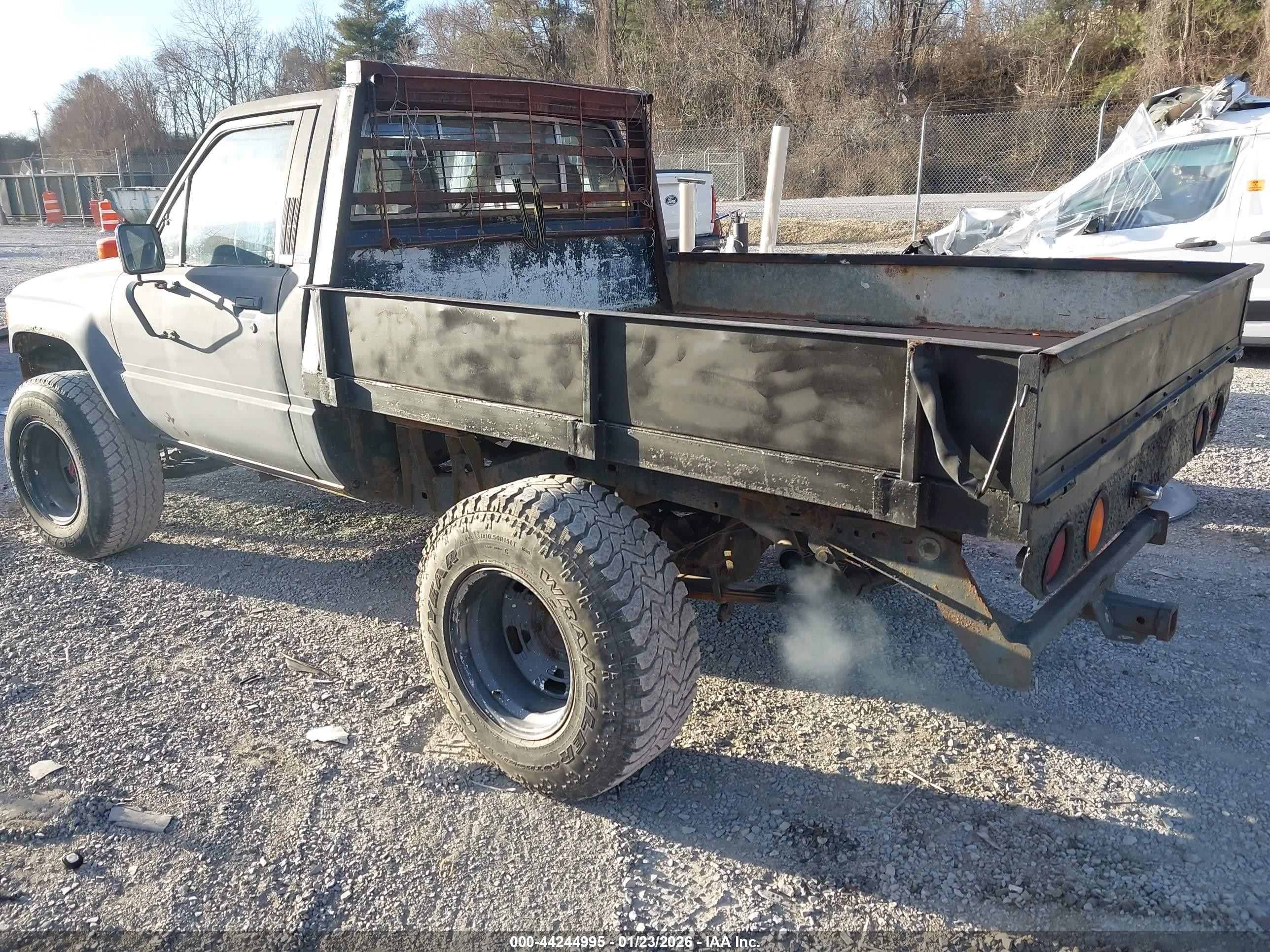 1987 Toyota Pickup Rn63 Std Black vin: JT4RN63R7H0147773