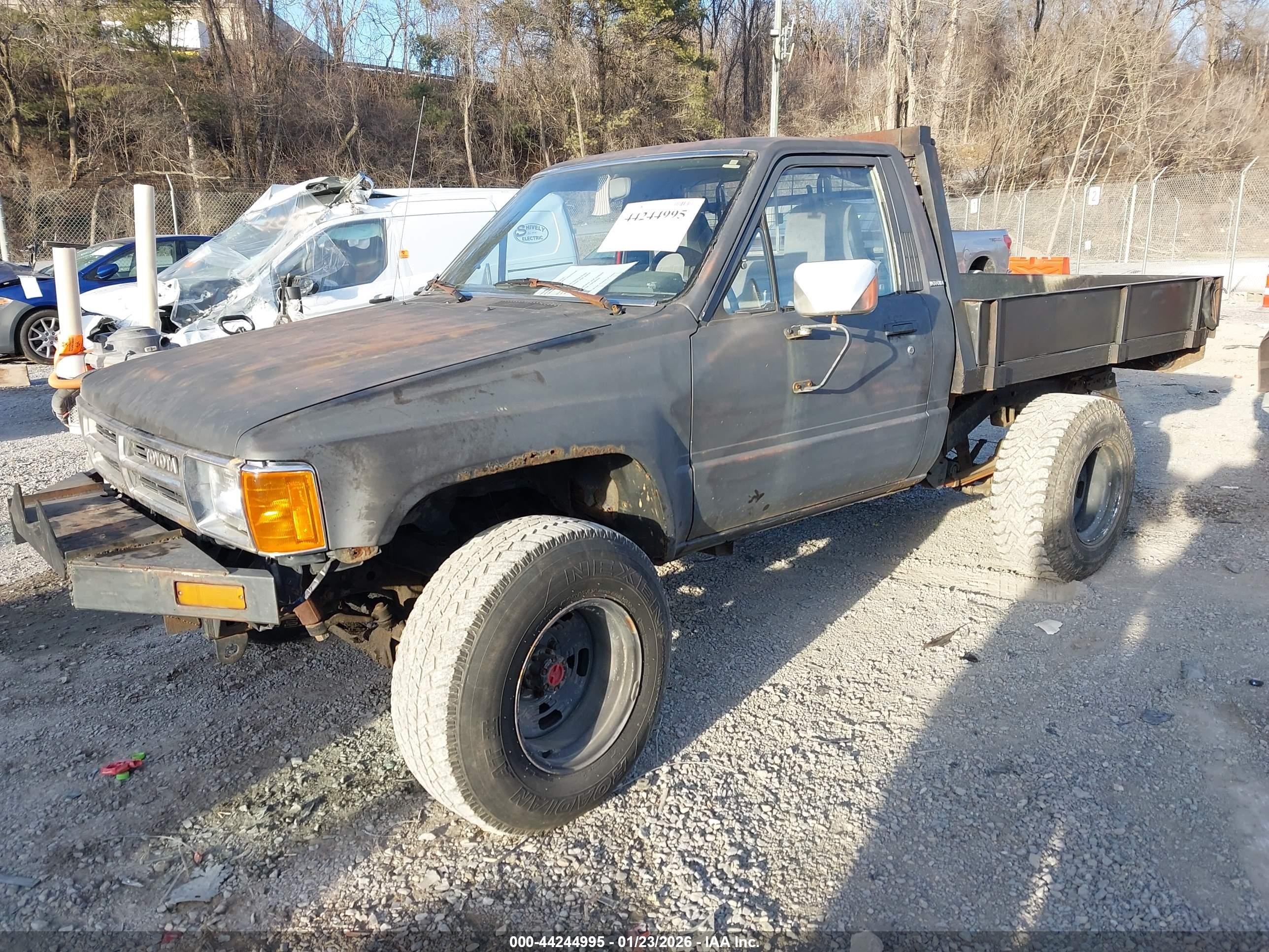 1987 Toyota Pickup Rn63 Std Black vin: JT4RN63R7H0147773