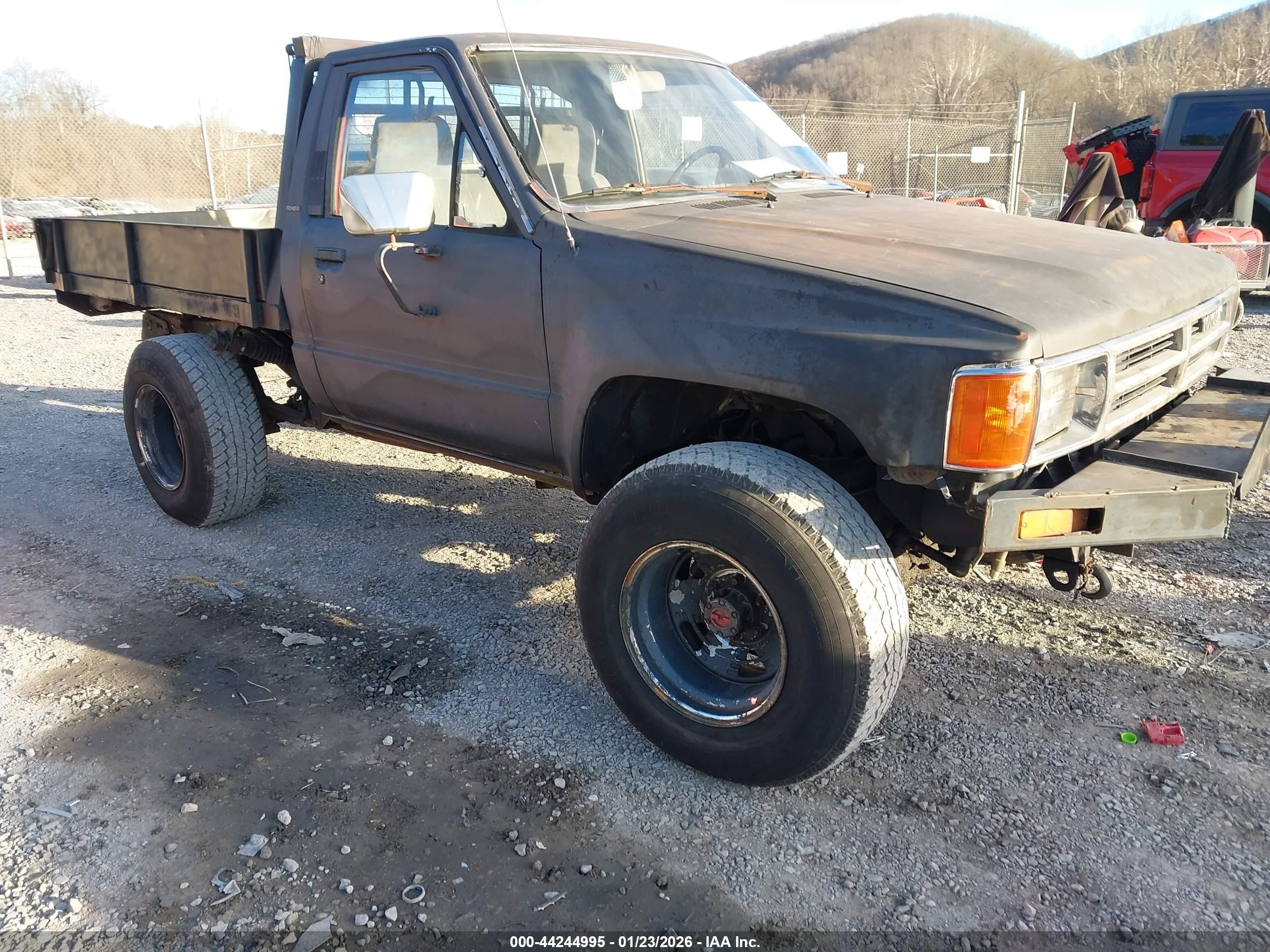 1987 Toyota Pickup Rn63 Std Black vin: JT4RN63R7H0147773
