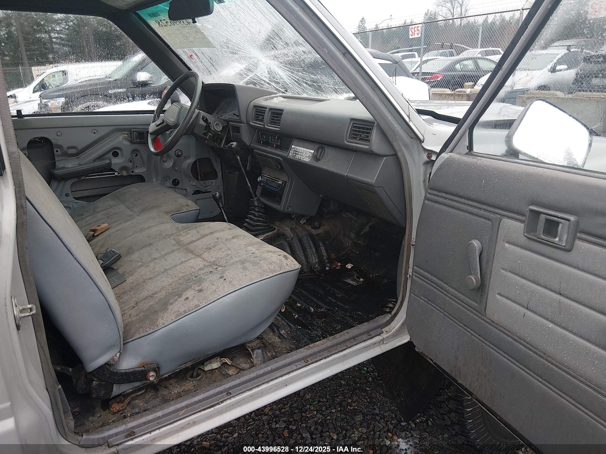 1987 Toyota Pickup Rn63 Std Gray vin: JT4RN63R7H0156330