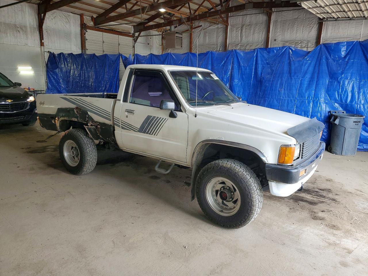 1987 Toyota Pickup Base Белый vin: JT4RN63R8H0178188