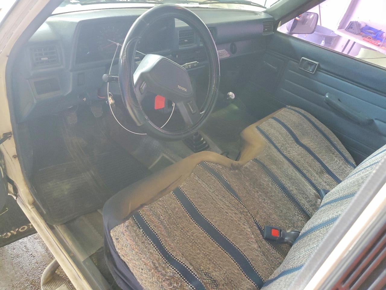 1987 Toyota Pickup Base Белый vin: JT4RN63R8H0178188