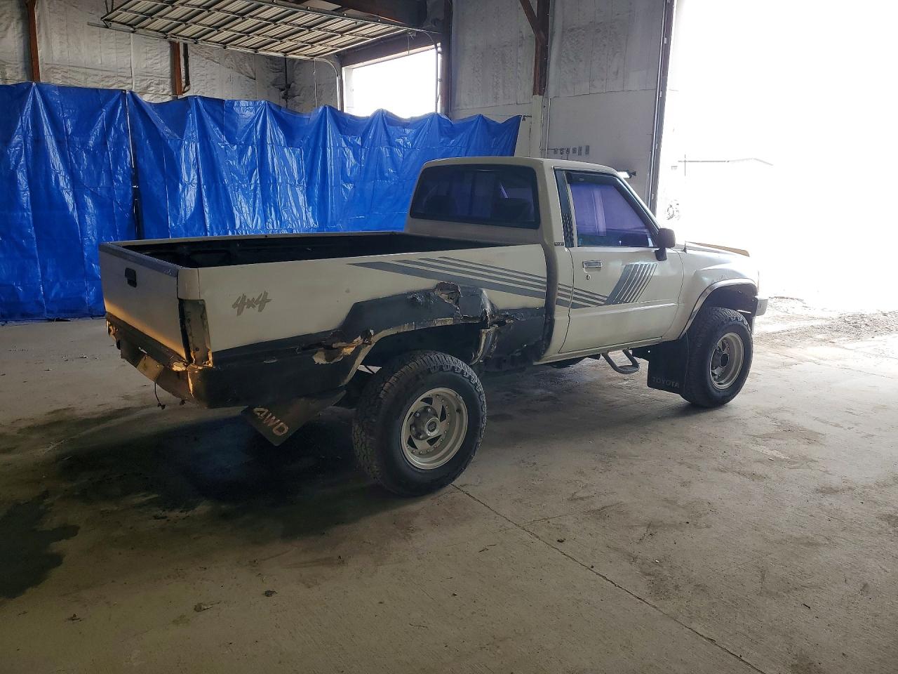 1987 Toyota Pickup Base Белый vin: JT4RN63R8H0178188