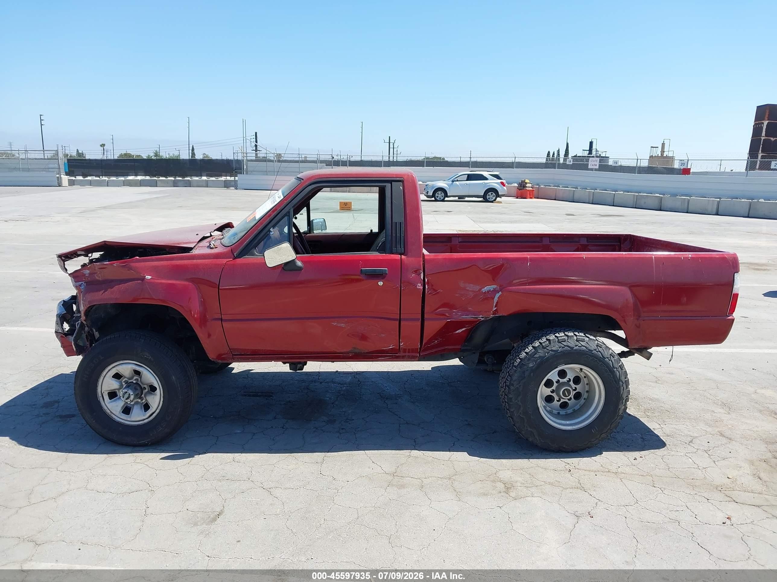 1988 Toyota Pickup Rn63 Sr5 Темно-бордовый vin: JT4RN63S6J5035638