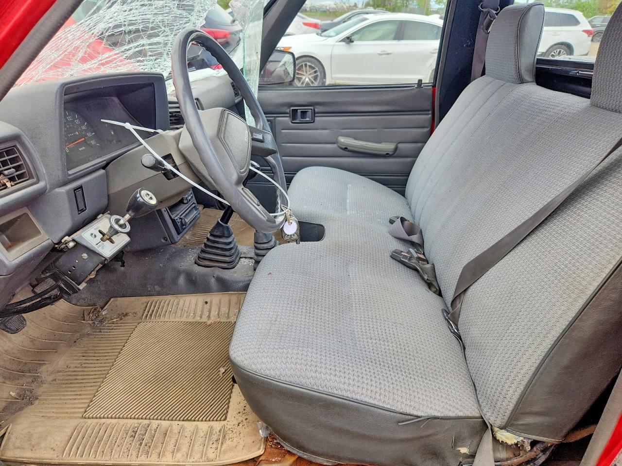 1988 Toyota Pickup Rn64 Dlx Красный vin: JT4RN64PXJ8003381