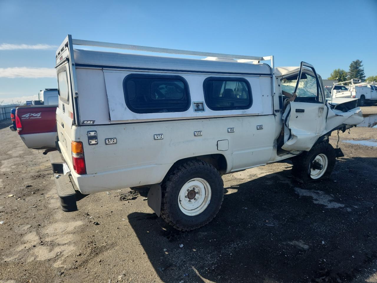 1984 Toyota Pickup Rn65 Dlx Cream vin: JT4RN65D6E5023204
