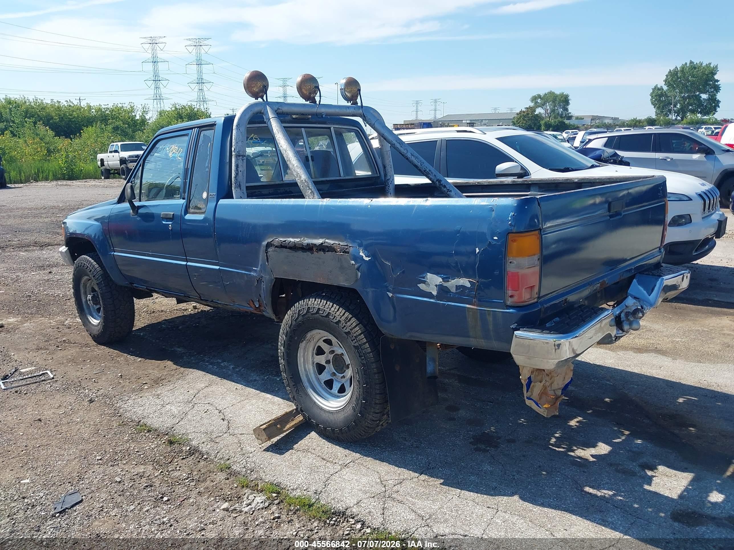 1985 Toyota Pickup Xtracab Rn66 Dlx Blue vin: JT4RN66D2F5085313