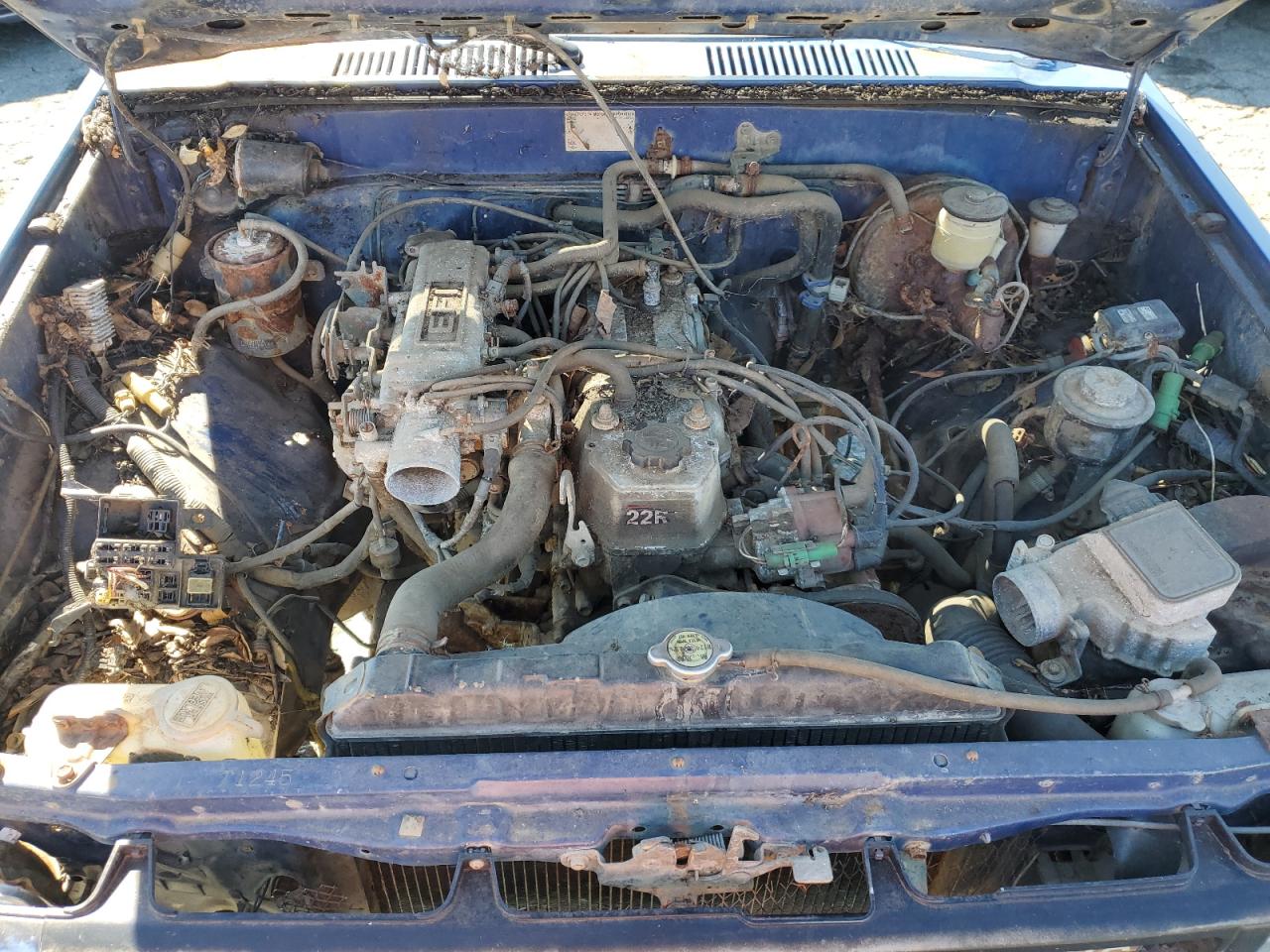 1985 Toyota Pickup Xtracab Rn66 Sr5 Blue vin: JT4RN66S4F5070021