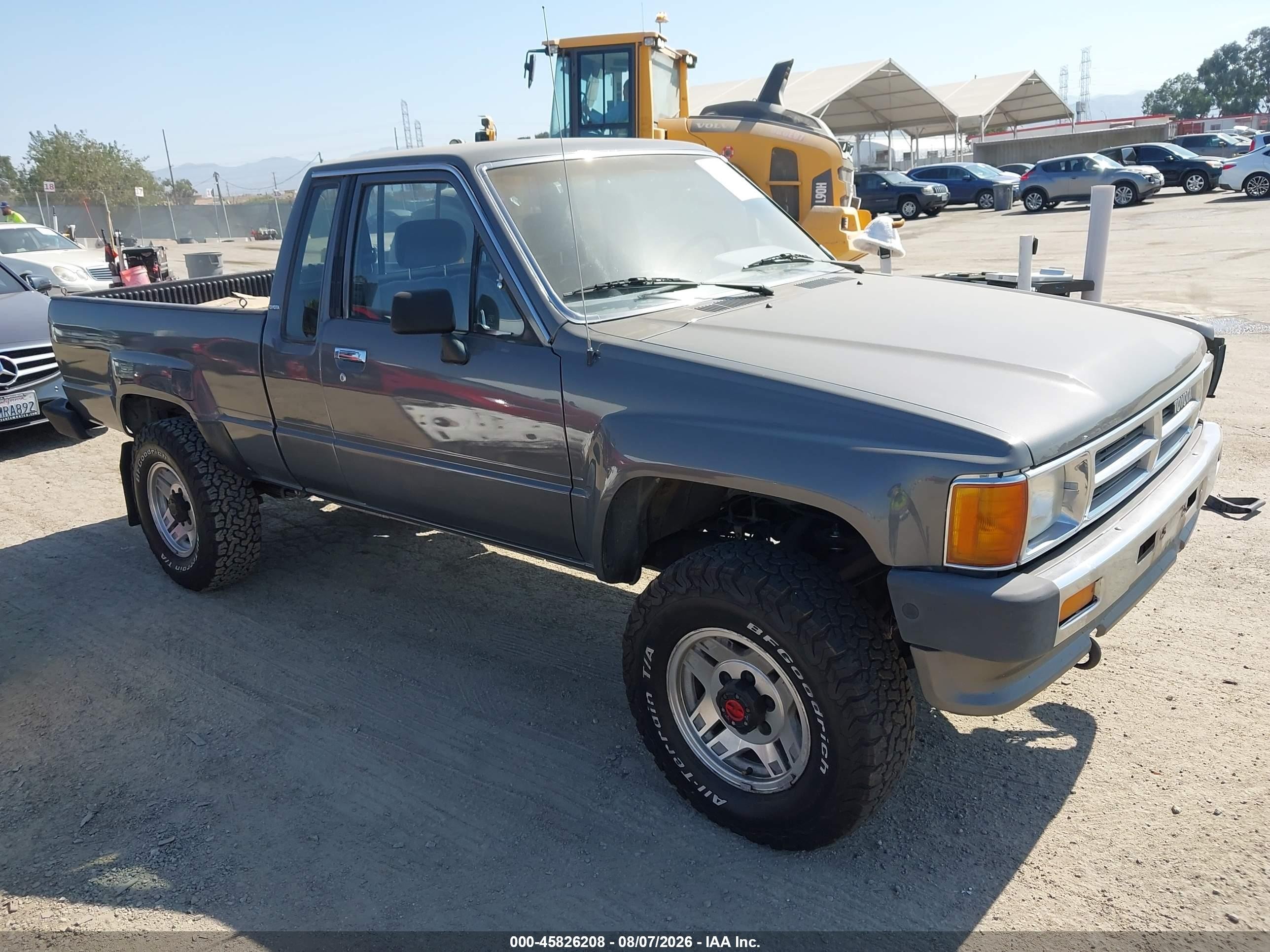 1987 Toyota Pickup Xtracab Rn67 Dlx Серый vin: JT4RN67D6H5072422