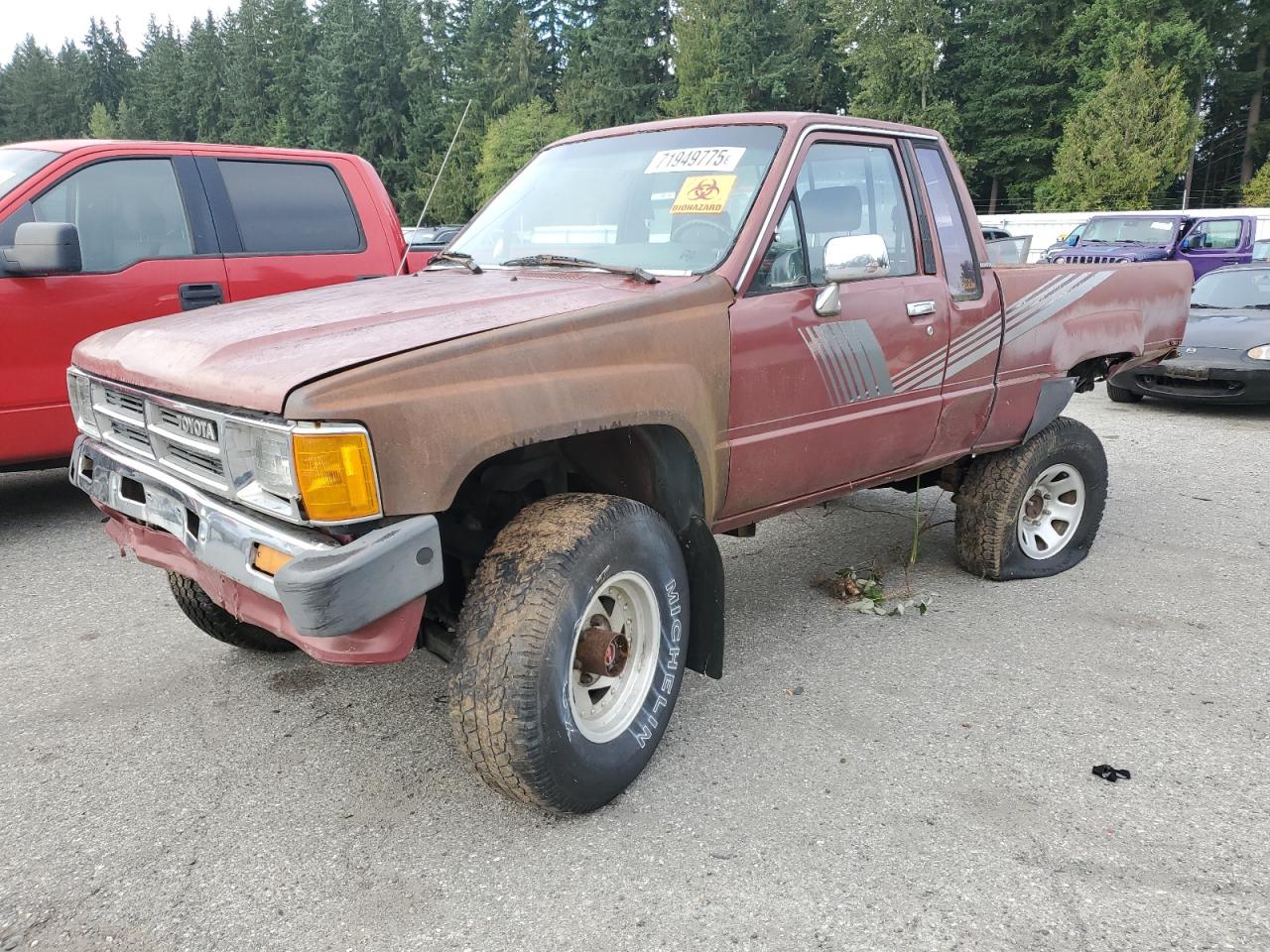 1987 Toyota Pickup Xtracab Rn67 Dlx Maroon vin: JT4RN67DXH5058149
