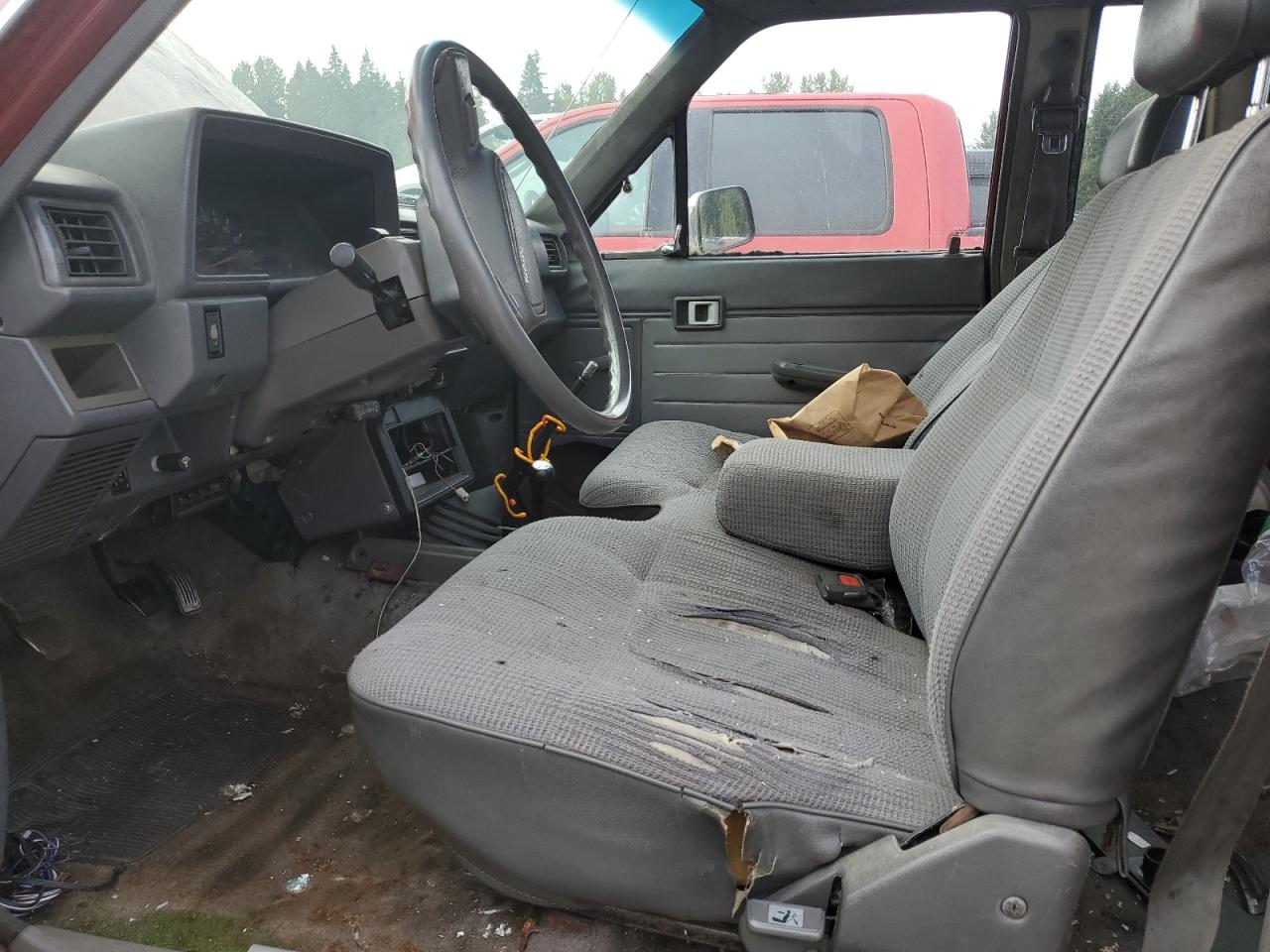 1987 Toyota Pickup Xtracab Rn67 Dlx Maroon vin: JT4RN67DXH5058149