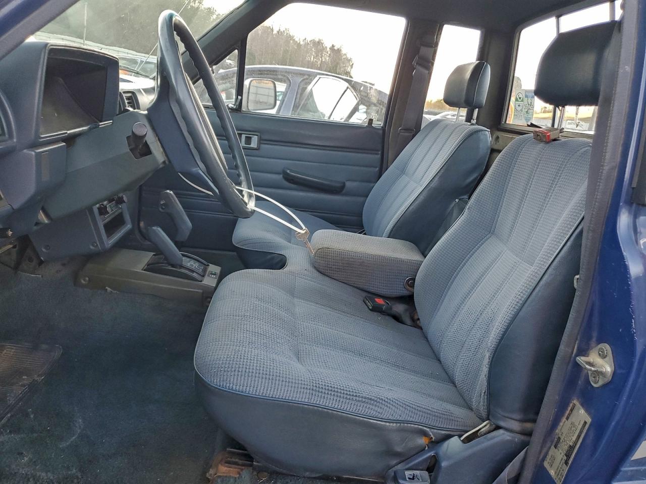 1987 Toyota Pickup Xtracab Rn67 Dlx Blue vin: JT4RN67P4H5058898