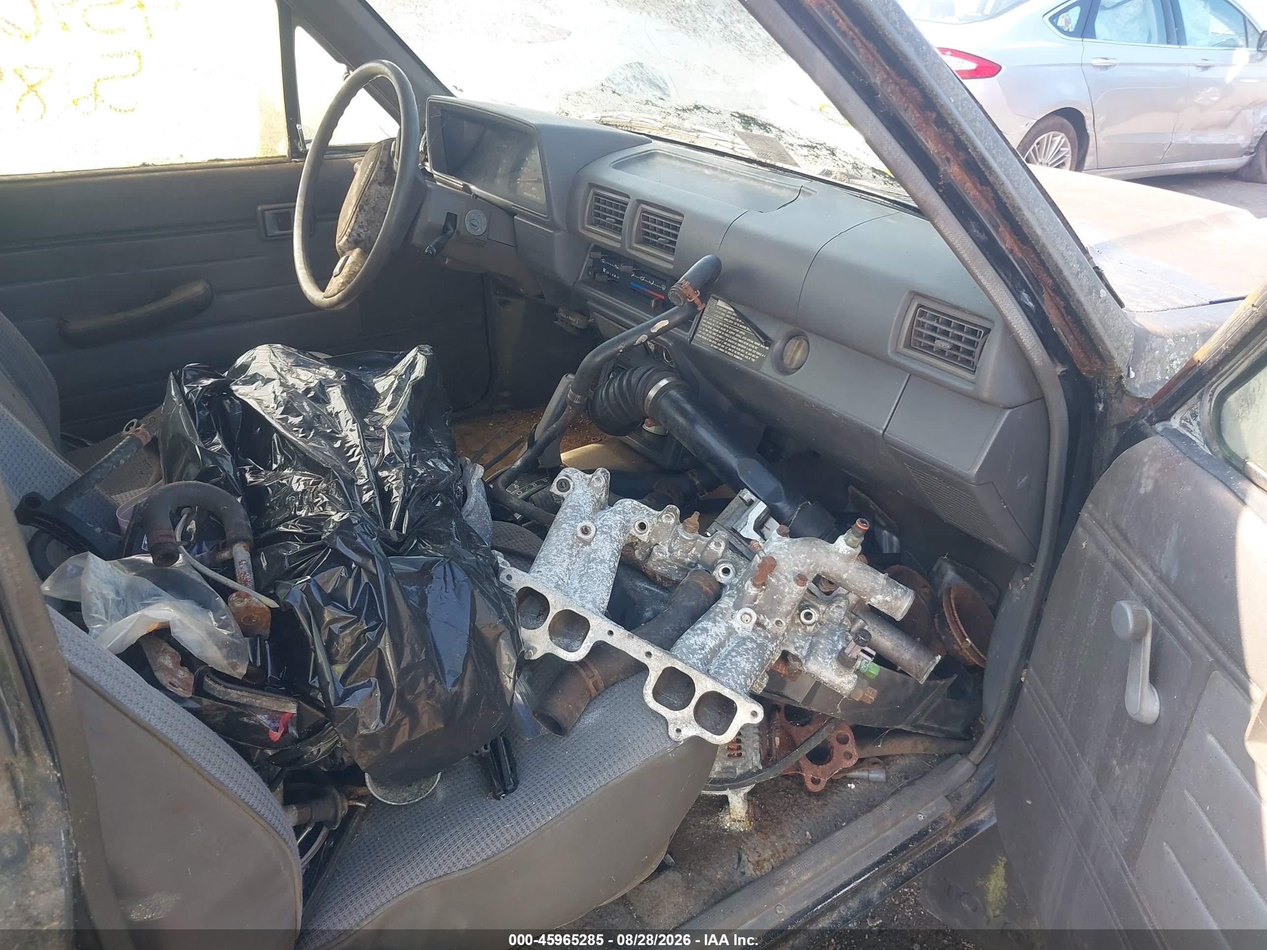 1987 Toyota Pickup Xtracab Rn67 Dlx Black vin: JT4RN67P6H5085441
