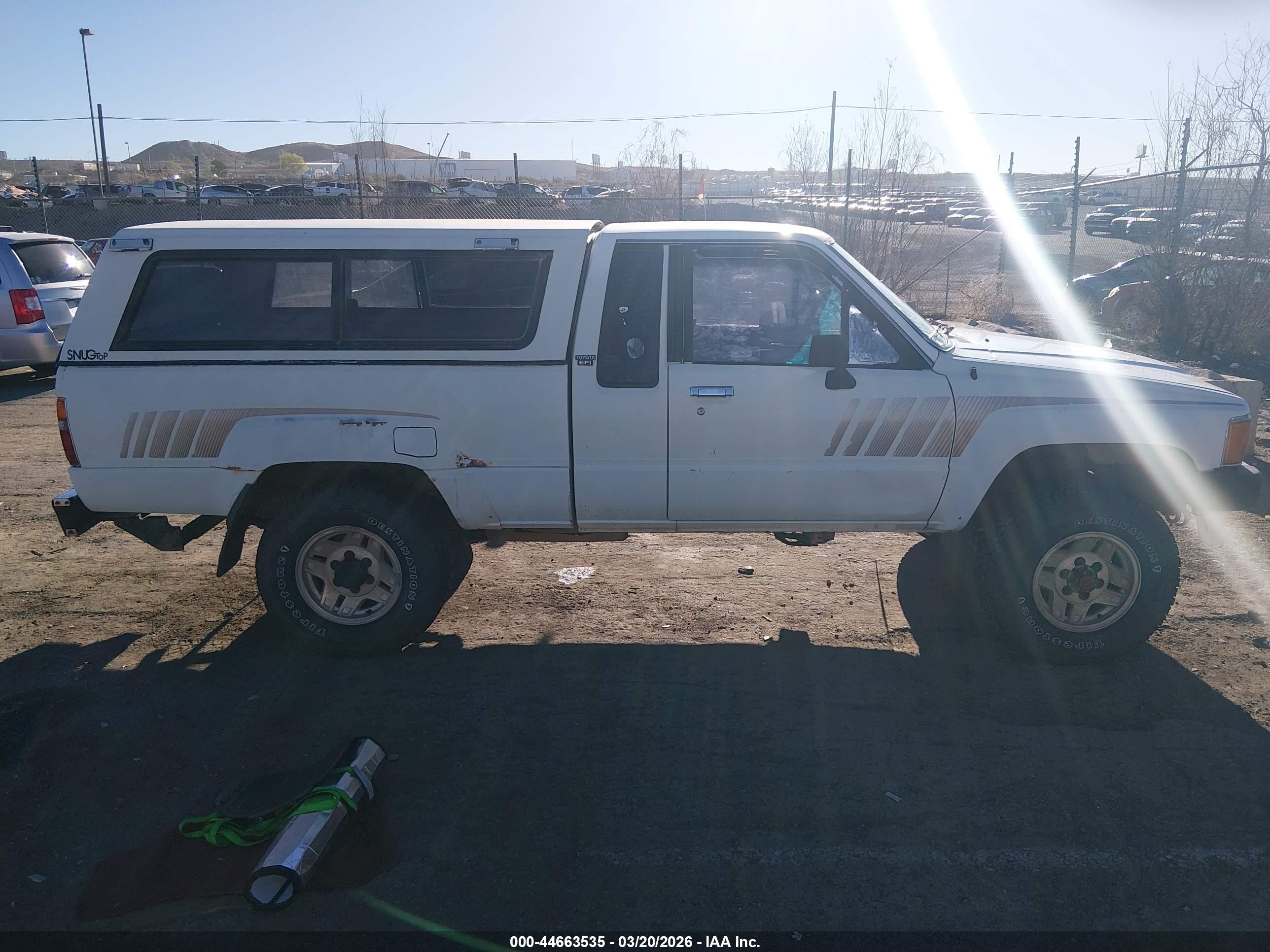 1988 Toyota Pickup Xtracab Rn67 Sr5 White vin: JT4RN67S5J5090964