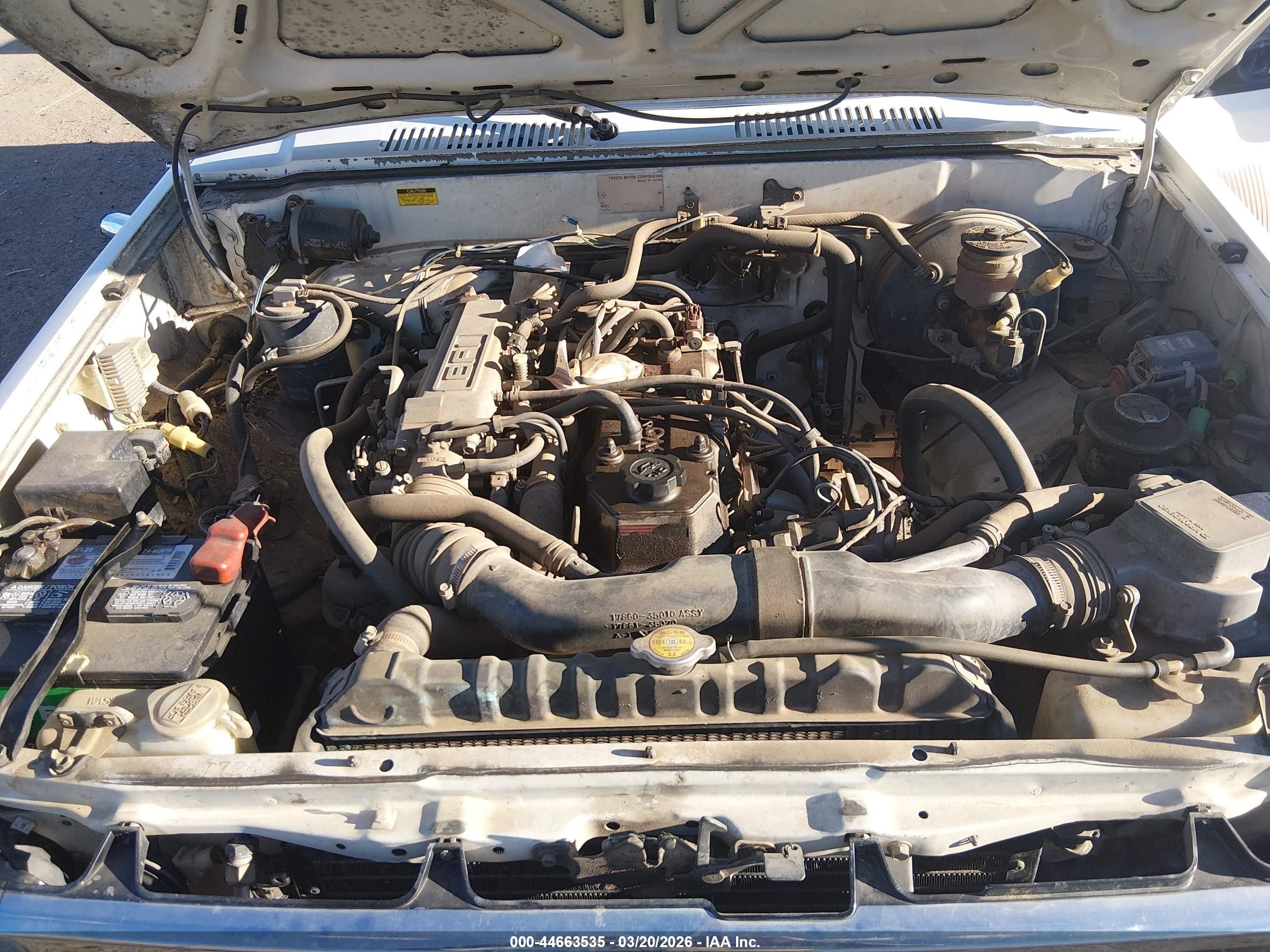 1988 Toyota Pickup Xtracab Rn67 Sr5 White vin: JT4RN67S5J5090964